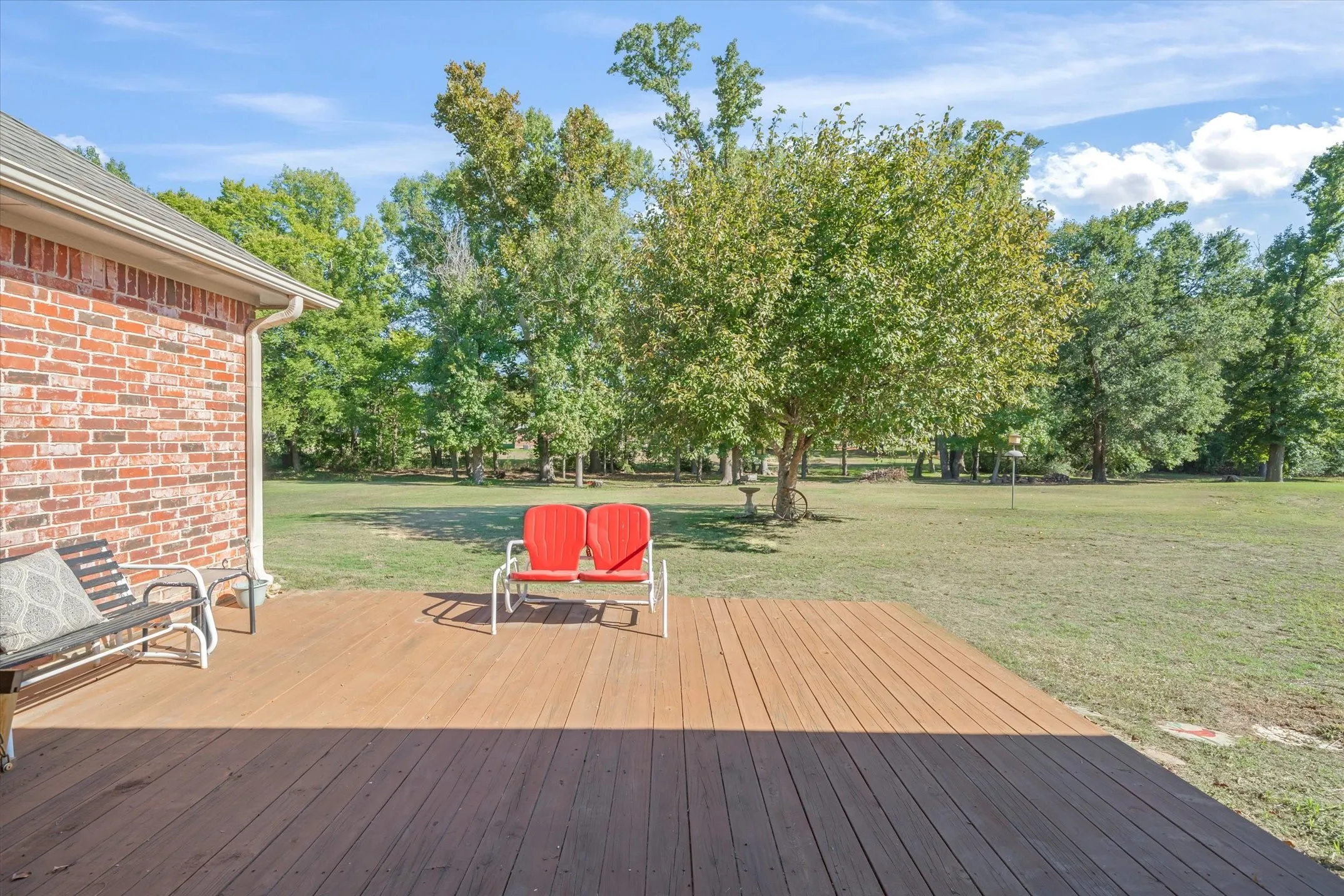 Single Family Residence For Sale in Van Zandt County , 201 Vz County Road 4136, Canton, Texas 75103, 3 Bedroom, 2 Bathroom, 2 Garage spaces, 1,914 Sqft, built in 2003, mls#21406708, Real Estate Agent in Canton, Homes For Sale in Van Zandt county, Homes For Sale in Canton, Realtor in Canton Texas, Real Estate Brokerage Independent Realty Texas, Luminita Cordes Realtor