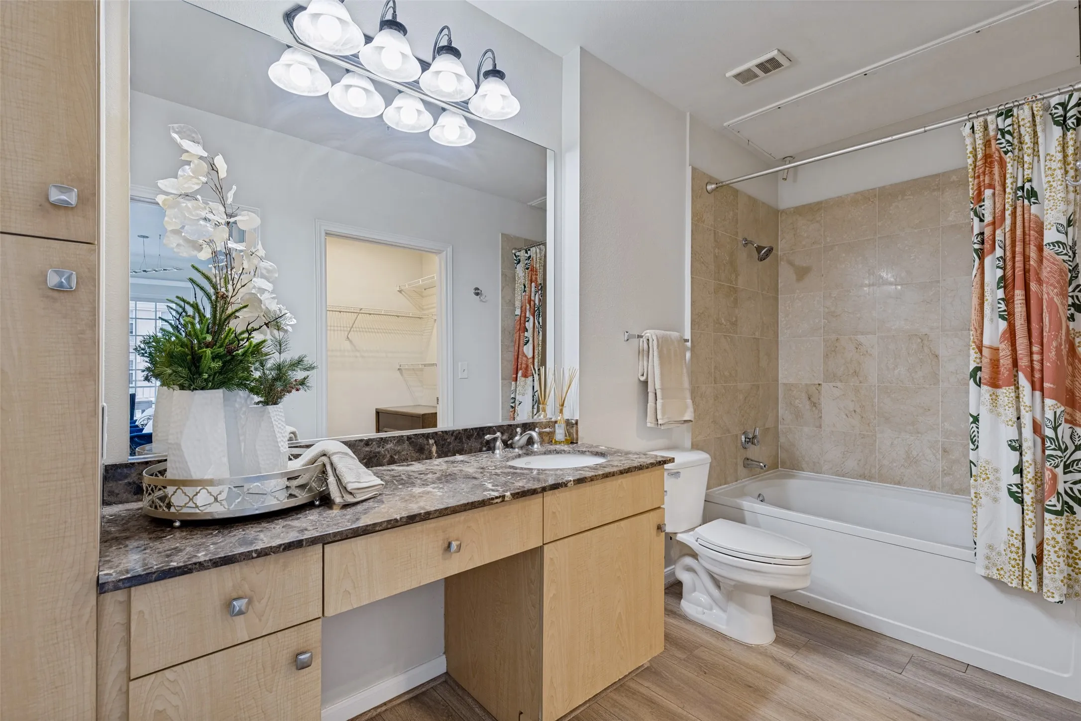 2nd Bathroom