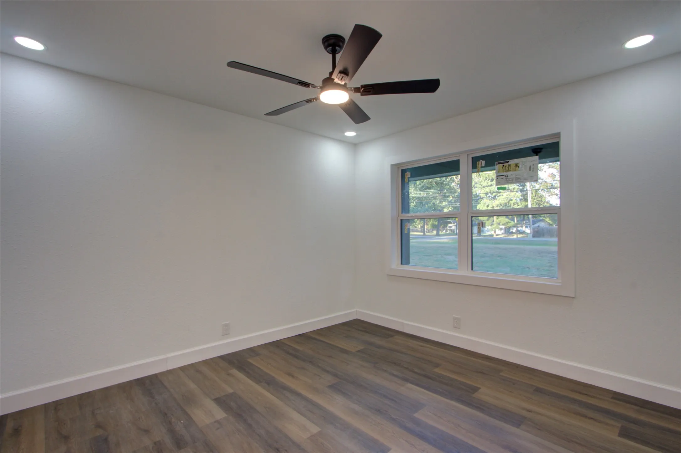 Single Family Residence For Sale in Bowie County , 6103 Pleasant Grove Road, Texarkana, Texas 75503, 5 Bedroom, 3 Bathroom, Garage spaces, 3,188 Sqft, built in 1965, mls#21407850, Real Estate Agent in Texarkana, Homes For Sale in Bowie county, Homes For Sale in Texarkana, Realtor in Texarkana Texas, Real Estate Brokerage Independent Realty Texas, Luminita Cordes Realtor
