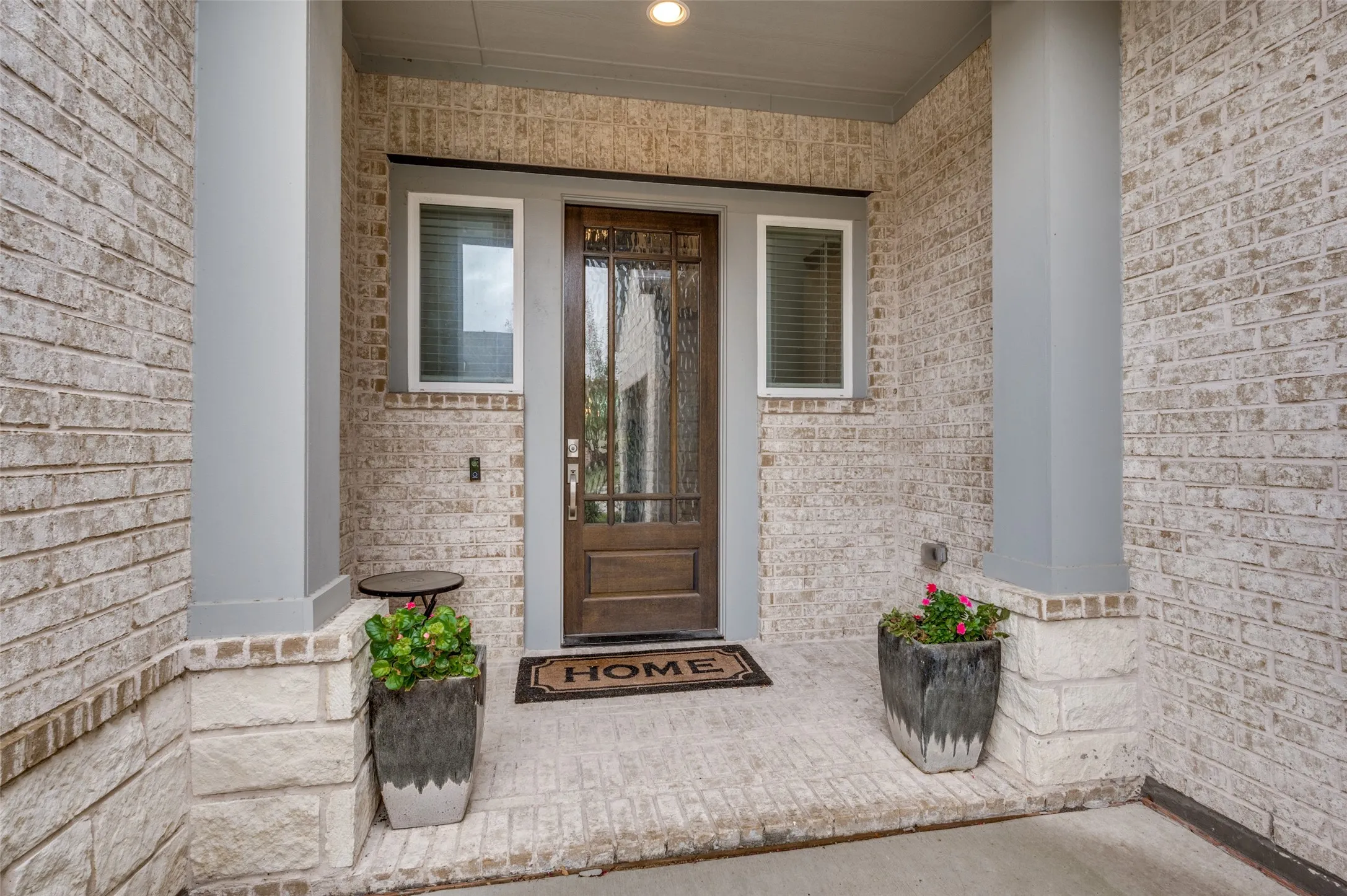 Single Family Residence For Sale in Dallas County , 8044 Sarahville Drive, Dallas, Texas 75252, 6 Bedroom, 5 Bathroom, 3 Garage spaces, 4,225 Sqft, built in 2019, mls#21403716, Real Estate Agent in Dallas, Homes For Sale in Dallas county, Homes For Sale in Dallas, Realtor in Dallas Texas, Real Estate Brokerage Independent Realty Texas, Luminita Cordes Realtor