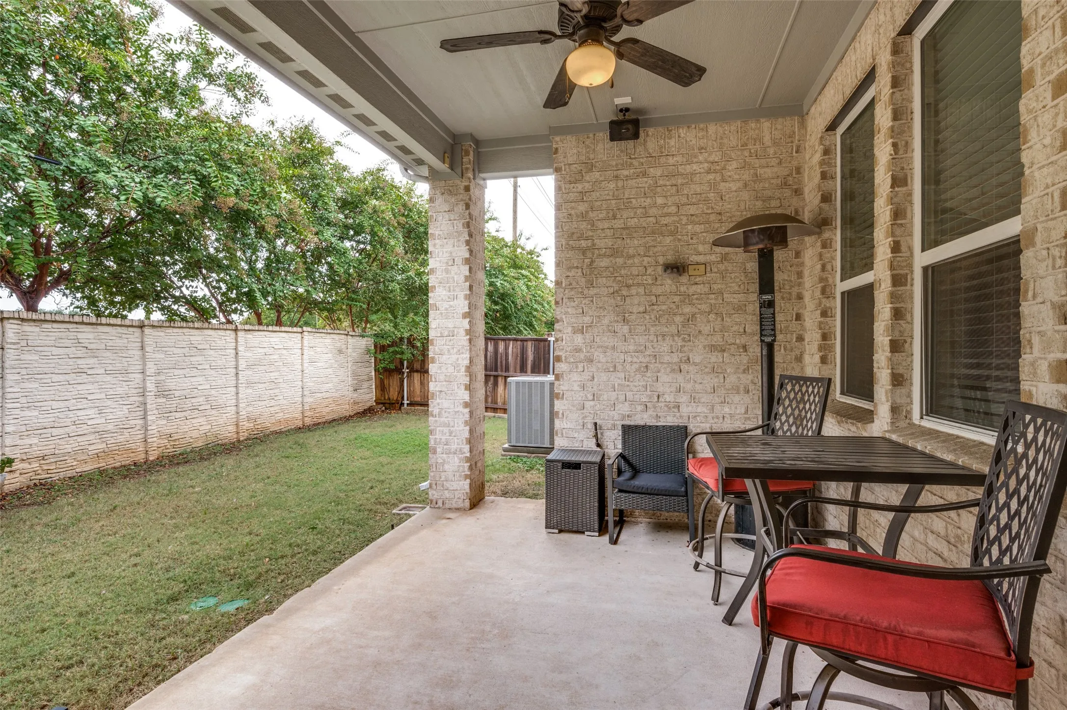 Single Family Residence For Sale in Dallas County , 8044 Sarahville Drive, Dallas, Texas 75252, 6 Bedroom, 5 Bathroom, 3 Garage spaces, 4,225 Sqft, built in 2019, mls#21403716, Real Estate Agent in Dallas, Homes For Sale in Dallas county, Homes For Sale in Dallas, Realtor in Dallas Texas, Real Estate Brokerage Independent Realty Texas, Luminita Cordes Realtor