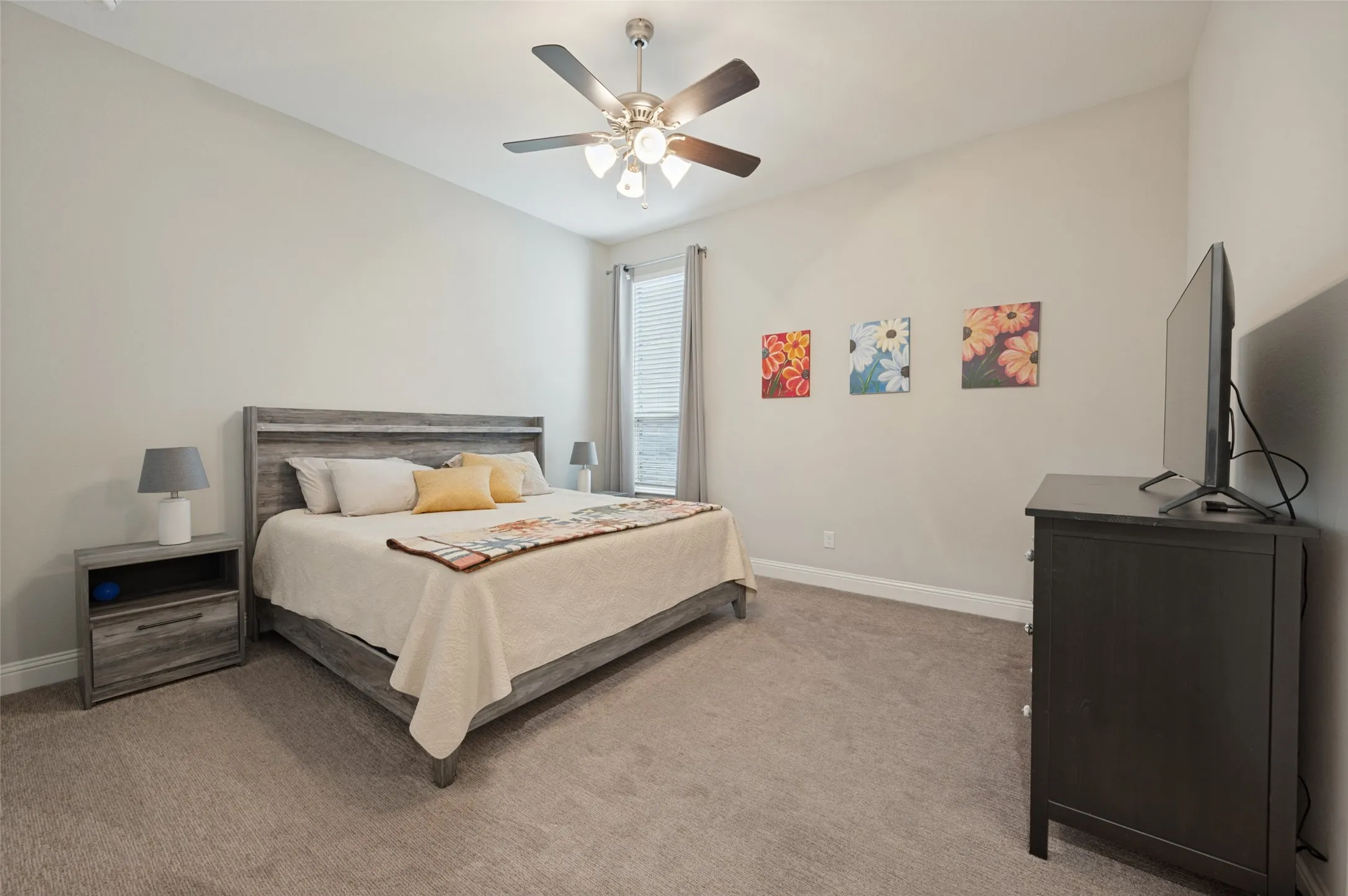 Single Family Residence For Sale in Dallas County , 8044 Sarahville Drive, Dallas, Texas 75252, 6 Bedroom, 5 Bathroom, 3 Garage spaces, 4,225 Sqft, built in 2019, mls#21403716, Real Estate Agent in Dallas, Homes For Sale in Dallas county, Homes For Sale in Dallas, Realtor in Dallas Texas, Real Estate Brokerage Independent Realty Texas, Luminita Cordes Realtor