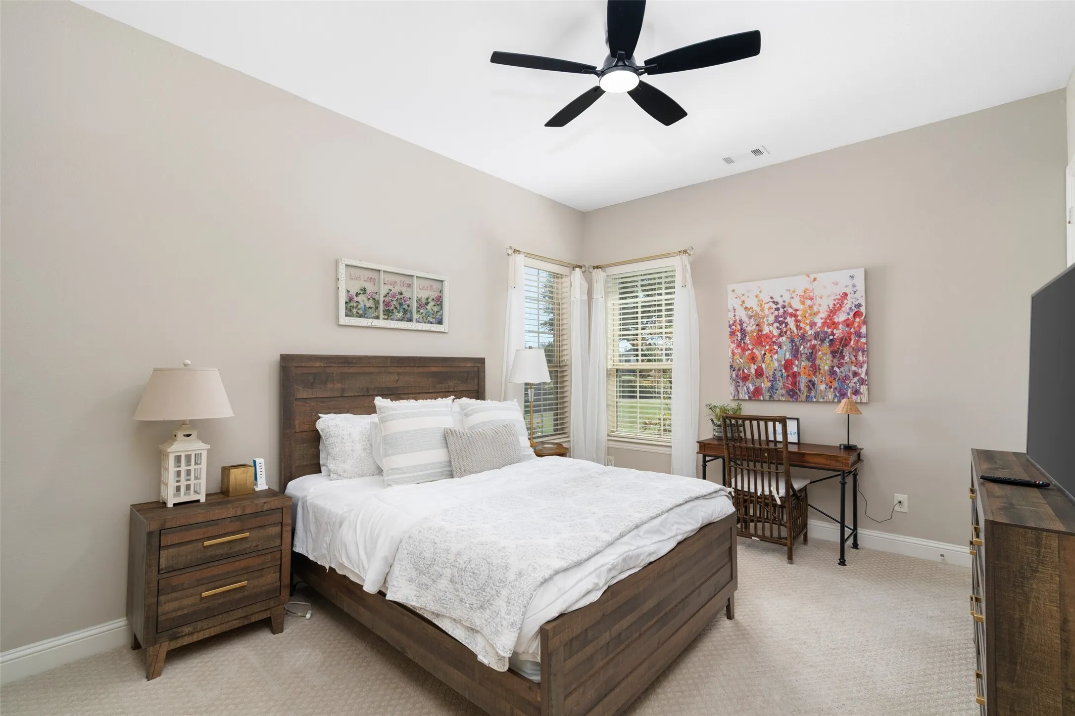 Single Family Residence For Sale in Collin County , 909 Amblewood Drive, Lucas, Texas 75002, 5 Bedroom, 4 Bathroom, 3 Garage spaces, 3,905 Sqft, built in 2014, mls#21405129, Real Estate Agent in Lucas, Homes For Sale in Collin county, Homes For Sale in Lucas, Realtor in Lucas Texas, Real Estate Brokerage Independent Realty Texas, Luminita Cordes Realtor