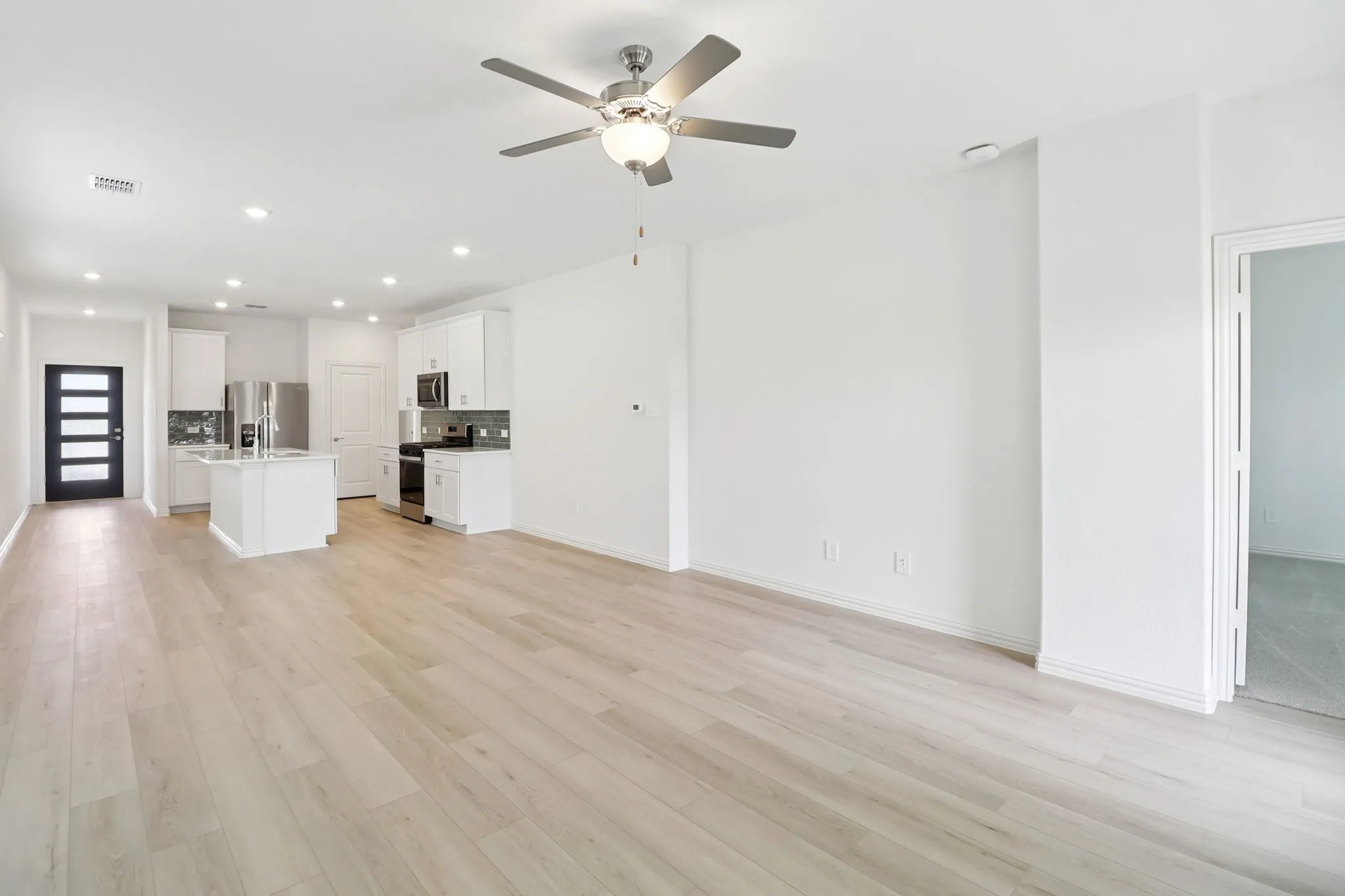 Photo is not of the actual home, but is an inspirational photo of builder’s model home and may depict options, furnishings, and/or decorator features that are not included.