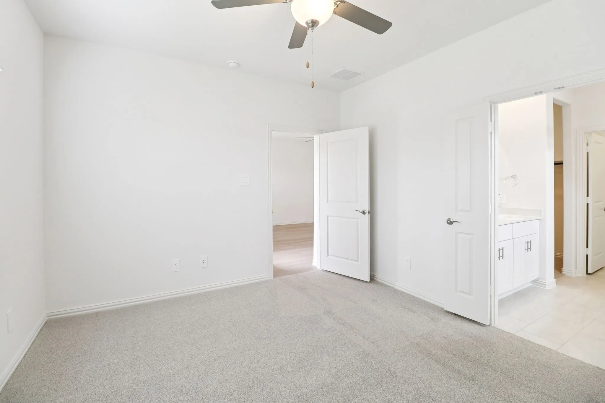 Photo is not of the actual home, but is an inspirational photo of builder’s model home and may depict options, furnishings, and/or decorator features that are not included.