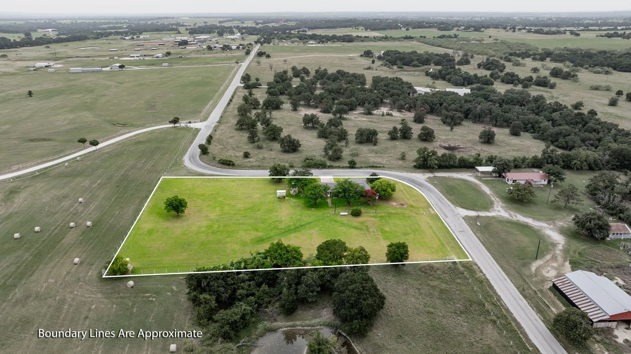 Single Family Residence For Sale in Erath County , 1802 County Road 428, Stephenville, Texas 76401, 3 Bedroom, 2 Bathroom, 2 Garage spaces, 1,837 Sqft, built in 1970, mls#21407838, Real Estate Agent in Stephenville, Homes For Sale in Erath county, Homes For Sale in Stephenville, Realtor in Stephenville Texas, Real Estate Brokerage Independent Realty Texas, Luminita Cordes Realtor