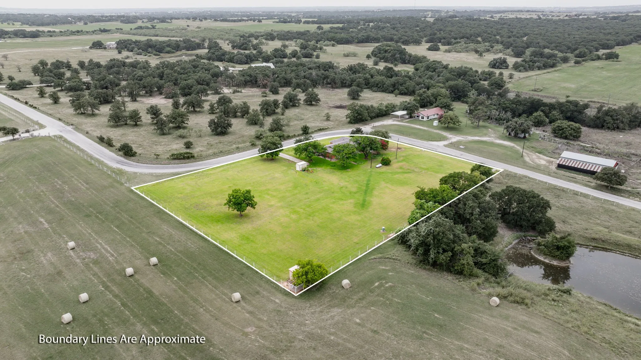 Single Family Residence For Sale in Erath County , 1802 County Road 428, Stephenville, Texas 76401, 3 Bedroom, 2 Bathroom, 2 Garage spaces, 1,837 Sqft, built in 1970, mls#21407838, Real Estate Agent in Stephenville, Homes For Sale in Erath county, Homes For Sale in Stephenville, Realtor in Stephenville Texas, Real Estate Brokerage Independent Realty Texas, Luminita Cordes Realtor