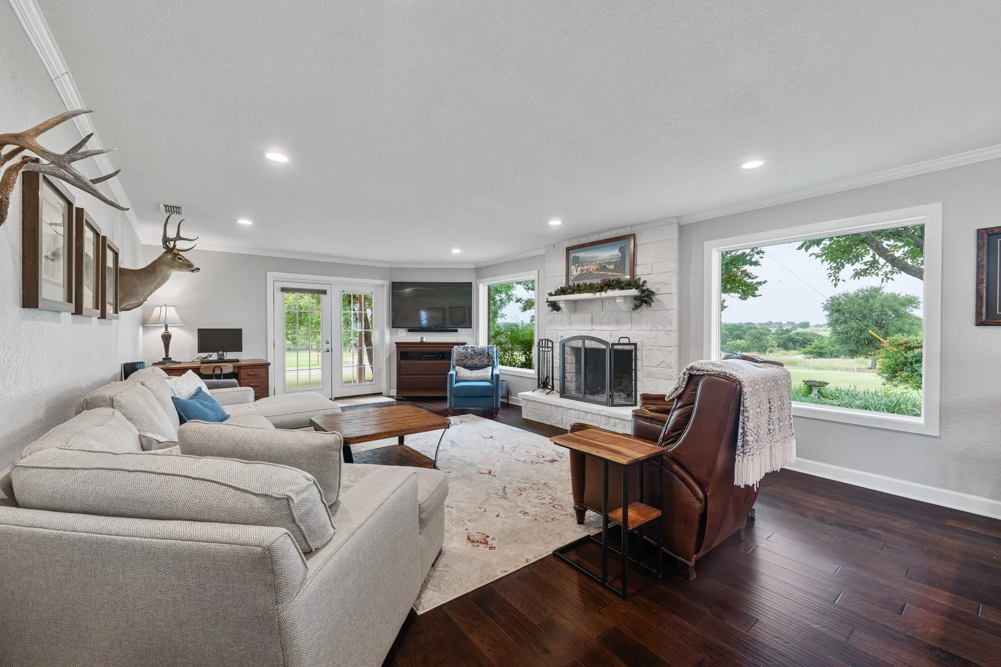 Single Family Residence For Sale in Erath County , 1802 County Road 428, Stephenville, Texas 76401, 3 Bedroom, 2 Bathroom, 2 Garage spaces, 1,837 Sqft, built in 1970, mls#21407838, Real Estate Agent in Stephenville, Homes For Sale in Erath county, Homes For Sale in Stephenville, Realtor in Stephenville Texas, Real Estate Brokerage Independent Realty Texas, Luminita Cordes Realtor