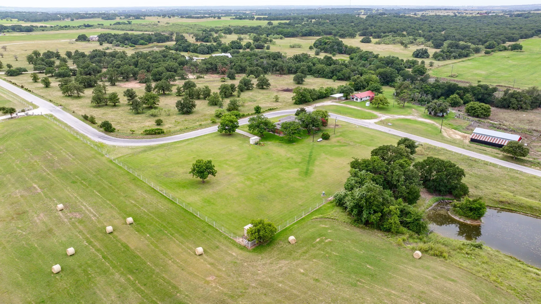Single Family Residence For Sale in Erath County , 1802 County Road 428, Stephenville, Texas 76401, 3 Bedroom, 2 Bathroom, 2 Garage spaces, 1,837 Sqft, built in 1970, mls#21407838, Real Estate Agent in Stephenville, Homes For Sale in Erath county, Homes For Sale in Stephenville, Realtor in Stephenville Texas, Real Estate Brokerage Independent Realty Texas, Luminita Cordes Realtor