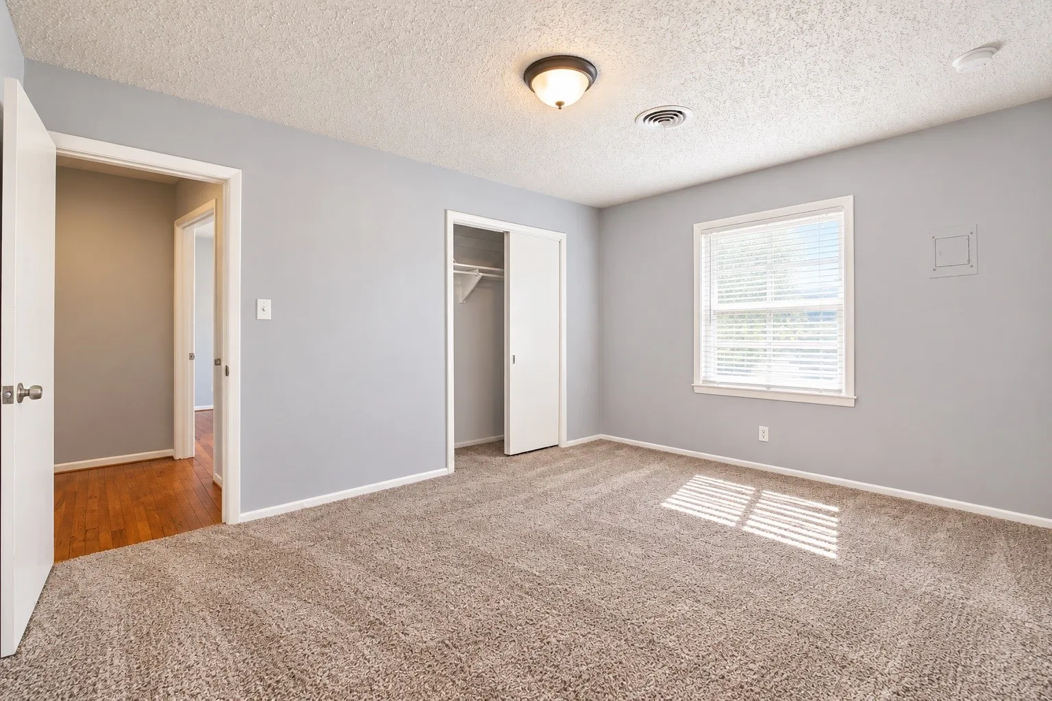 Single Family Residence For Sale in Tarrant County , 7849 Terry Street, White Settlement, Texas 76108, 4 Bedroom, 2 Bathroom, Garage spaces, 1,745 Sqft, built in 1959, mls#21403678, Real Estate Agent in White Settlement, Homes For Sale in Tarrant county, Homes For Sale in White Settlement, Realtor in White Settlement Texas, Real Estate Brokerage Independent Realty Texas, Luminita Cordes Realtor