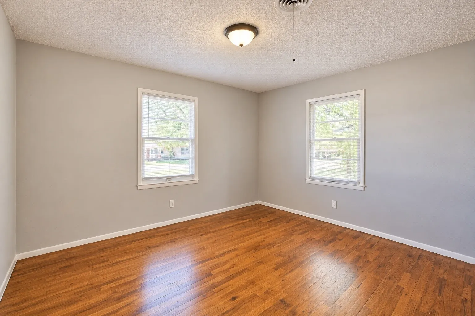 Single Family Residence For Sale in Tarrant County , 7849 Terry Street, White Settlement, Texas 76108, 4 Bedroom, 2 Bathroom, Garage spaces, 1,745 Sqft, built in 1959, mls#21403678, Real Estate Agent in White Settlement, Homes For Sale in Tarrant county, Homes For Sale in White Settlement, Realtor in White Settlement Texas, Real Estate Brokerage Independent Realty Texas, Luminita Cordes Realtor
