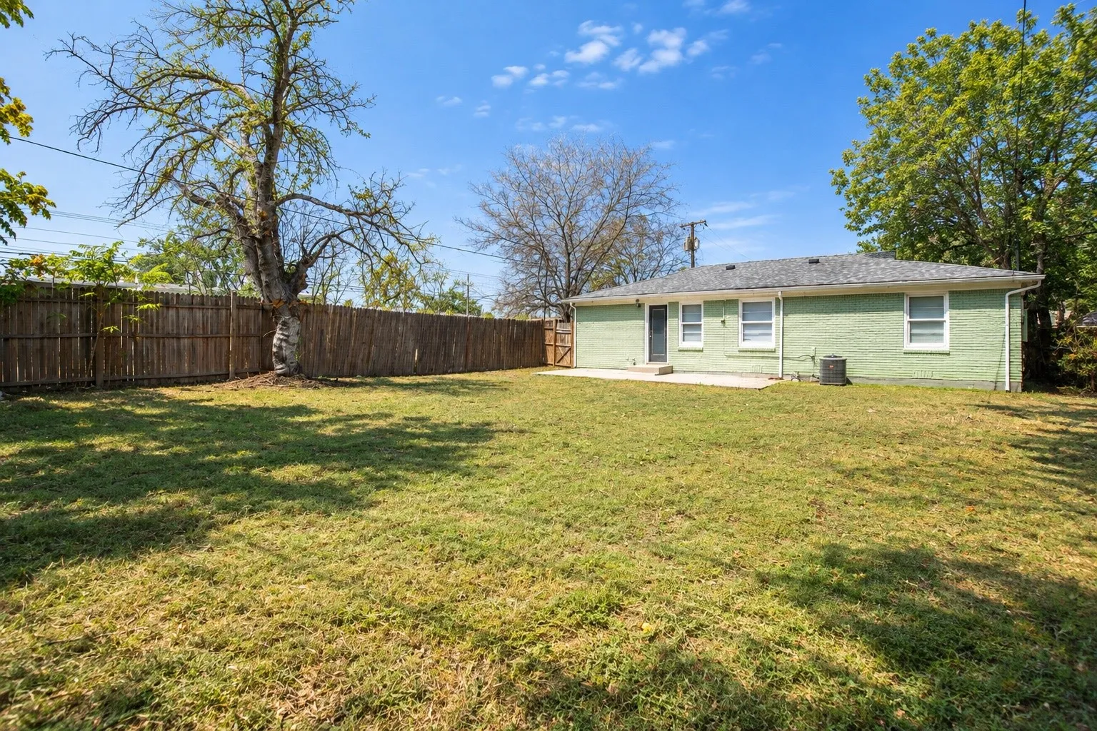 Single Family Residence For Sale in Tarrant County , 7849 Terry Street, White Settlement, Texas 76108, 4 Bedroom, 2 Bathroom, Garage spaces, 1,745 Sqft, built in 1959, mls#21403678, Real Estate Agent in White Settlement, Homes For Sale in Tarrant county, Homes For Sale in White Settlement, Realtor in White Settlement Texas, Real Estate Brokerage Independent Realty Texas, Luminita Cordes Realtor