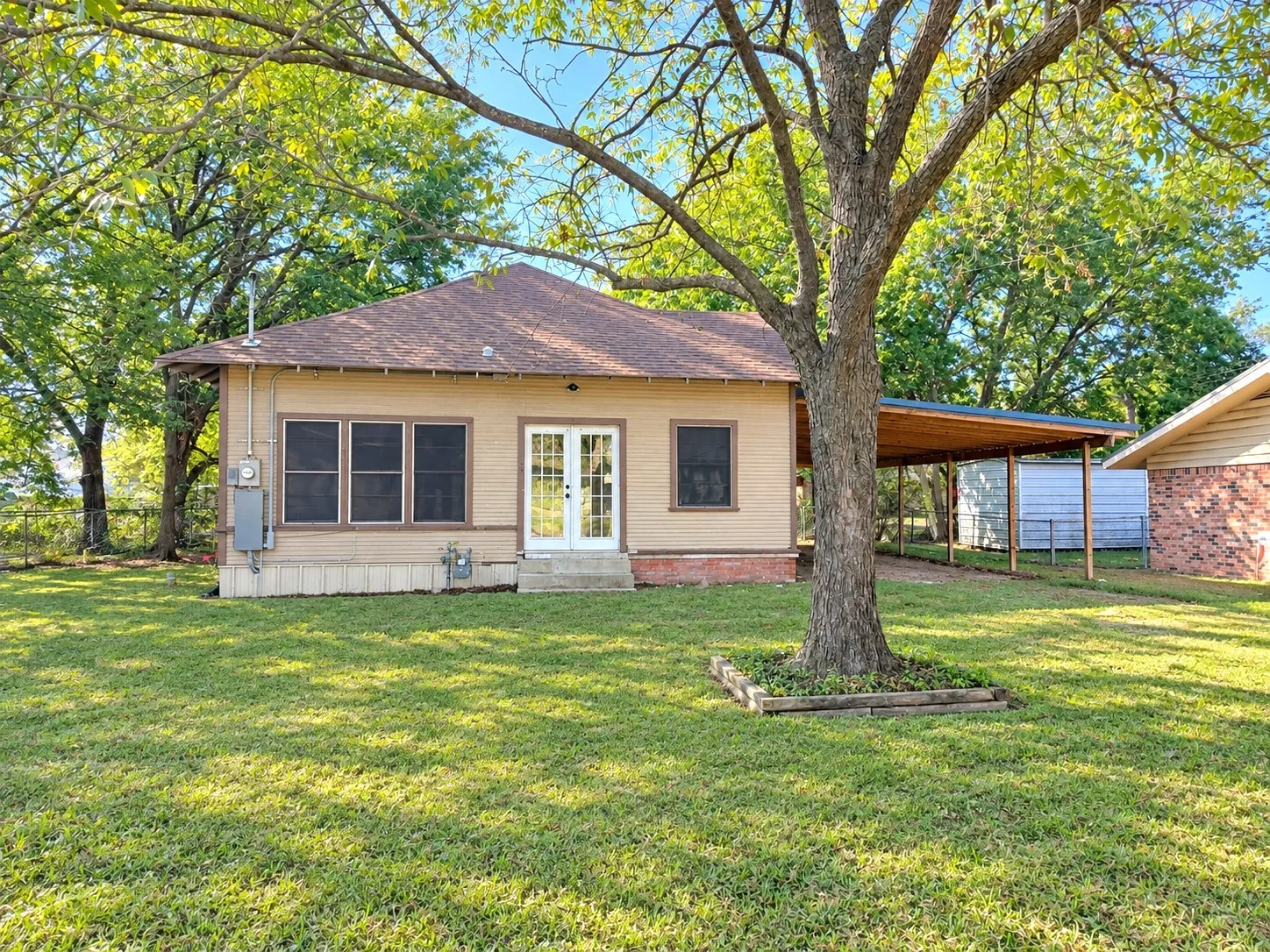 Single Family Residence For Sale