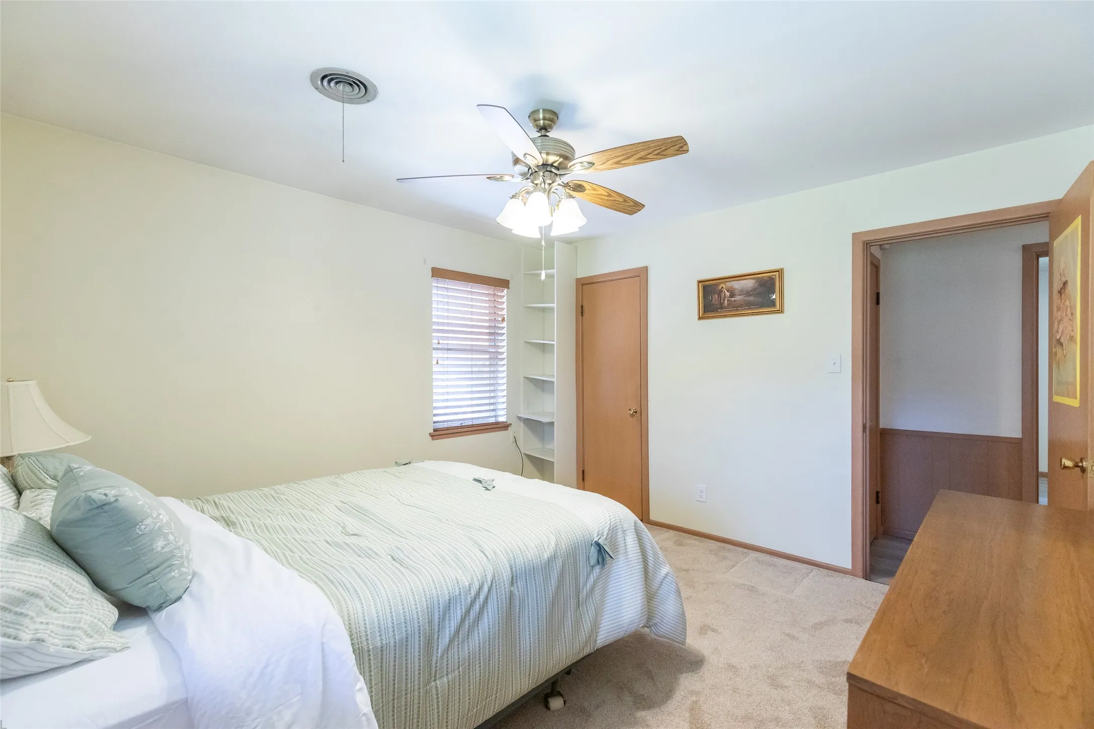 Single Family Residence For Rent in Taylor County , 2609 Madison Avenue, Abilene, Texas 79601, 3 Bedroom, 2 Bathroom, 2 Garage spaces, 1,788 Sqft, built in 1962, mls#21406796, Real Estate Agent in Abilene, Homes For Rent in Taylor county, Homes For Rent in Abilene, Realtor in Abilene Texas, Real Estate Brokerage Independent Realty Texas, Luminita Cordes Realtor
