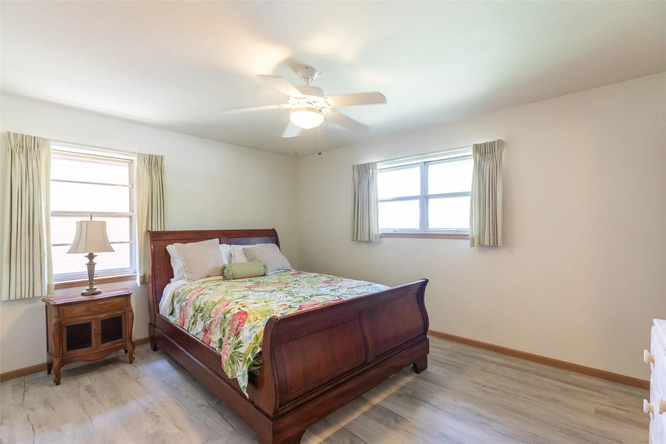 Single Family Residence For Rent in Taylor County , 2609 Madison Avenue, Abilene, Texas 79601, 3 Bedroom, 2 Bathroom, 2 Garage spaces, 1,788 Sqft, built in 1962, mls#21406796, Real Estate Agent in Abilene, Homes For Rent in Taylor county, Homes For Rent in Abilene, Realtor in Abilene Texas, Real Estate Brokerage Independent Realty Texas, Luminita Cordes Realtor