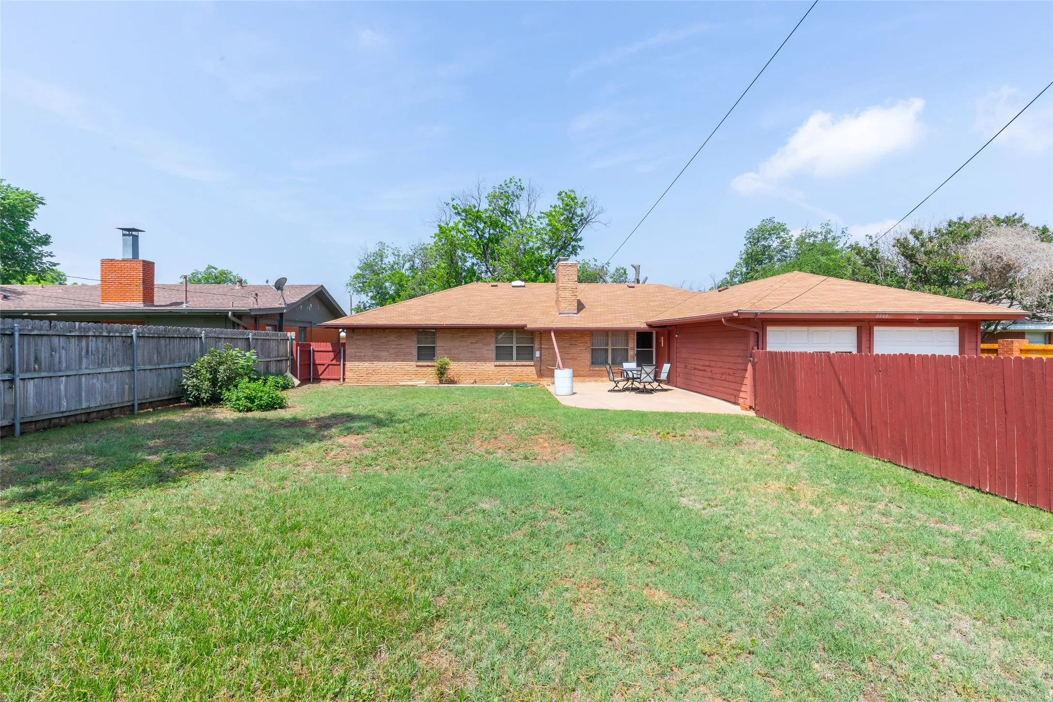 Single Family Residence For Rent in Taylor County , 2609 Madison Avenue, Abilene, Texas 79601, 3 Bedroom, 2 Bathroom, 2 Garage spaces, 1,788 Sqft, built in 1962, mls#21406796, Real Estate Agent in Abilene, Homes For Rent in Taylor county, Homes For Rent in Abilene, Realtor in Abilene Texas, Real Estate Brokerage Independent Realty Texas, Luminita Cordes Realtor