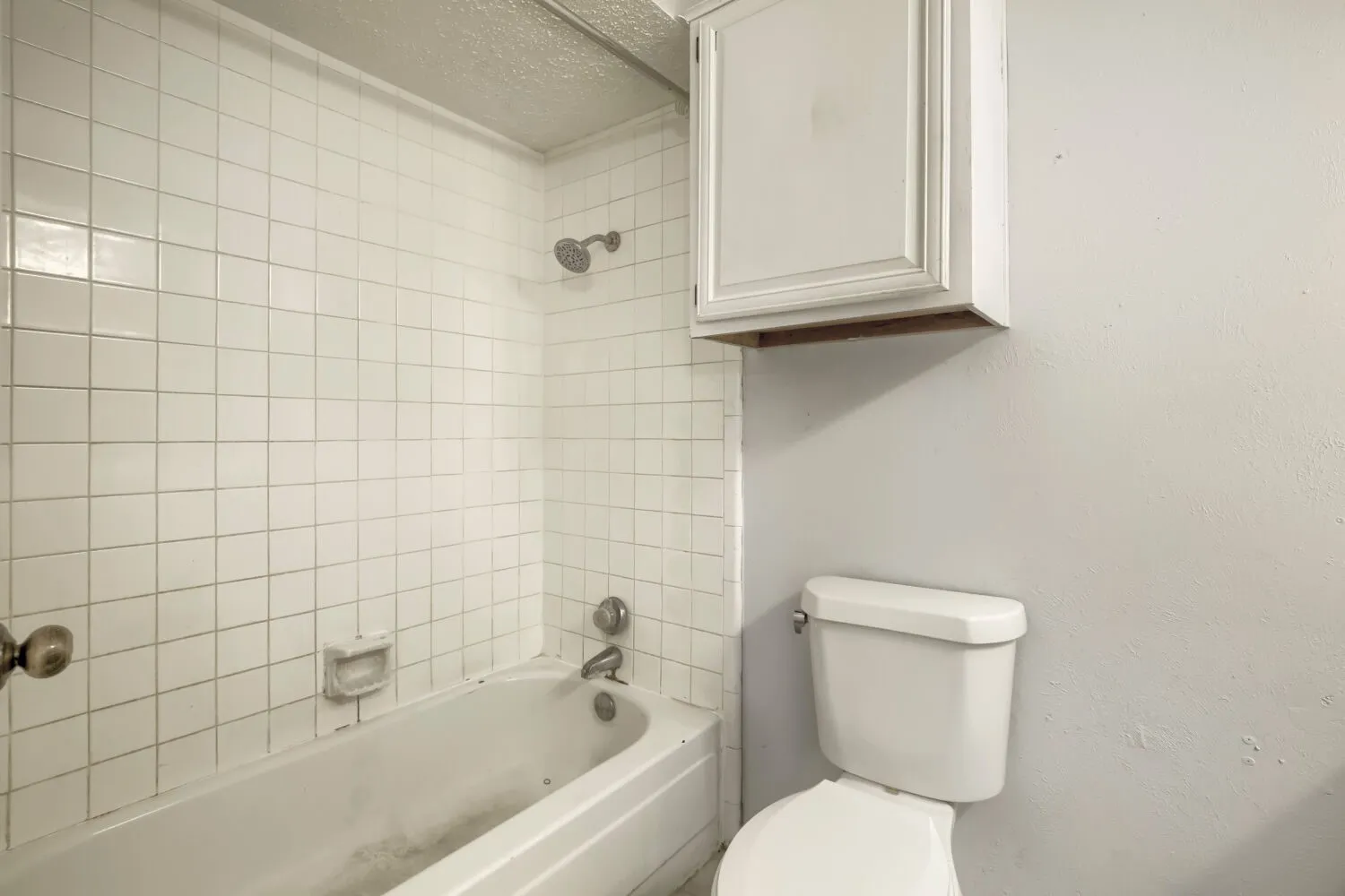 Townhouse For Sale in Dallas County , 1848 Abshire Lane, Dallas, Texas 75228, 3 Bedroom, 2 Bathroom, Garage spaces, 1,634 Sqft, built in 1981, mls#21405550, Real Estate Agent in Dallas, Homes For Sale in Dallas county, Homes For Sale in Dallas, Realtor in Dallas Texas, Real Estate Brokerage Independent Realty Texas, Luminita Cordes Realtor