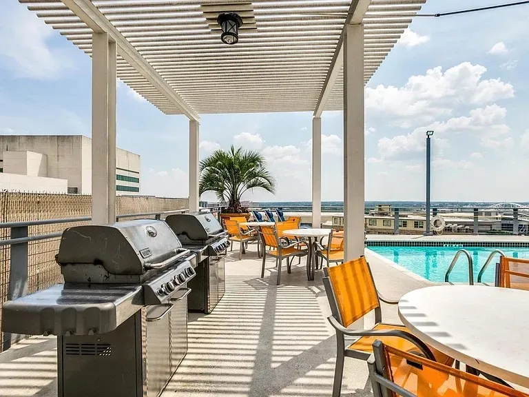 Condominium For Rent in Dallas County , 1122 Jackson Street 709, Dallas, Texas 75202, 1 Bedroom, 1 Bathroom, 1 Garage spaces, 1,111 Sqft, built in 1925, mls#21406873, Real Estate Agent in Dallas, Homes For Rent in Dallas county, Homes For Rent in Dallas, Realtor in Dallas Texas, Real Estate Brokerage Independent Realty Texas, Luminita Cordes Realtor