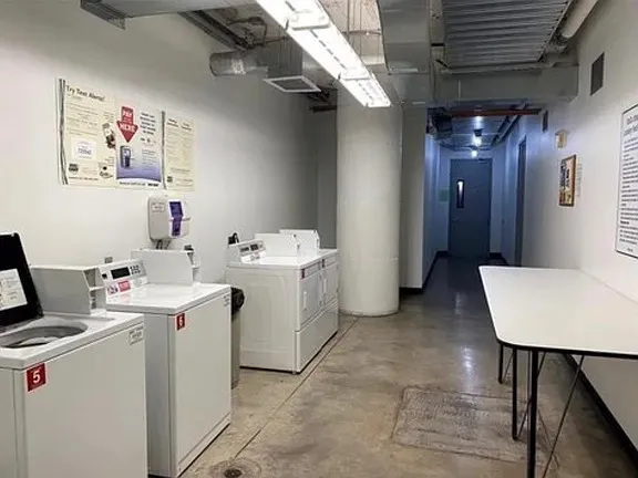 Condominium For Rent in Dallas County , 1122 Jackson Street 709, Dallas, Texas 75202, 1 Bedroom, 1 Bathroom, 1 Garage spaces, 1,111 Sqft, built in 1925, mls#21406873, Real Estate Agent in Dallas, Homes For Rent in Dallas county, Homes For Rent in Dallas, Realtor in Dallas Texas, Real Estate Brokerage Independent Realty Texas, Luminita Cordes Realtor