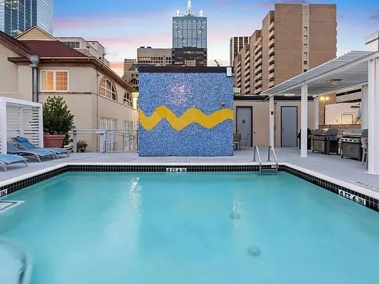 Condominium For Rent in Dallas County , 1122 Jackson Street 709, Dallas, Texas 75202, 1 Bedroom, 1 Bathroom, 1 Garage spaces, 1,111 Sqft, built in 1925, mls#21406873, Real Estate Agent in Dallas, Homes For Rent in Dallas county, Homes For Rent in Dallas, Realtor in Dallas Texas, Real Estate Brokerage Independent Realty Texas, Luminita Cordes Realtor