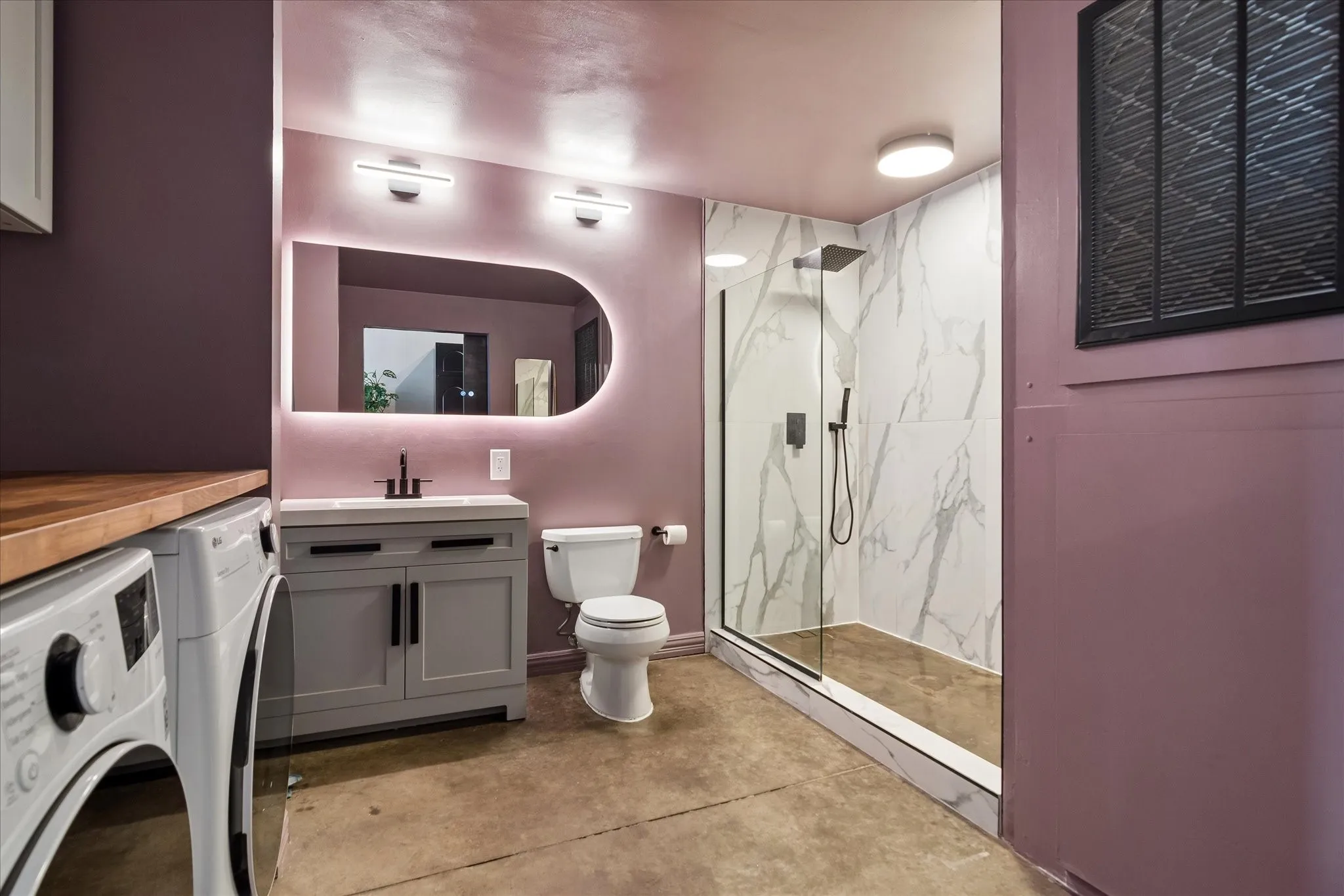 Condominium For Rent in Dallas County , 1122 Jackson Street 709, Dallas, Texas 75202, 1 Bedroom, 1 Bathroom, 1 Garage spaces, 1,111 Sqft, built in 1925, mls#21406873, Real Estate Agent in Dallas, Homes For Rent in Dallas county, Homes For Rent in Dallas, Realtor in Dallas Texas, Real Estate Brokerage Independent Realty Texas, Luminita Cordes Realtor