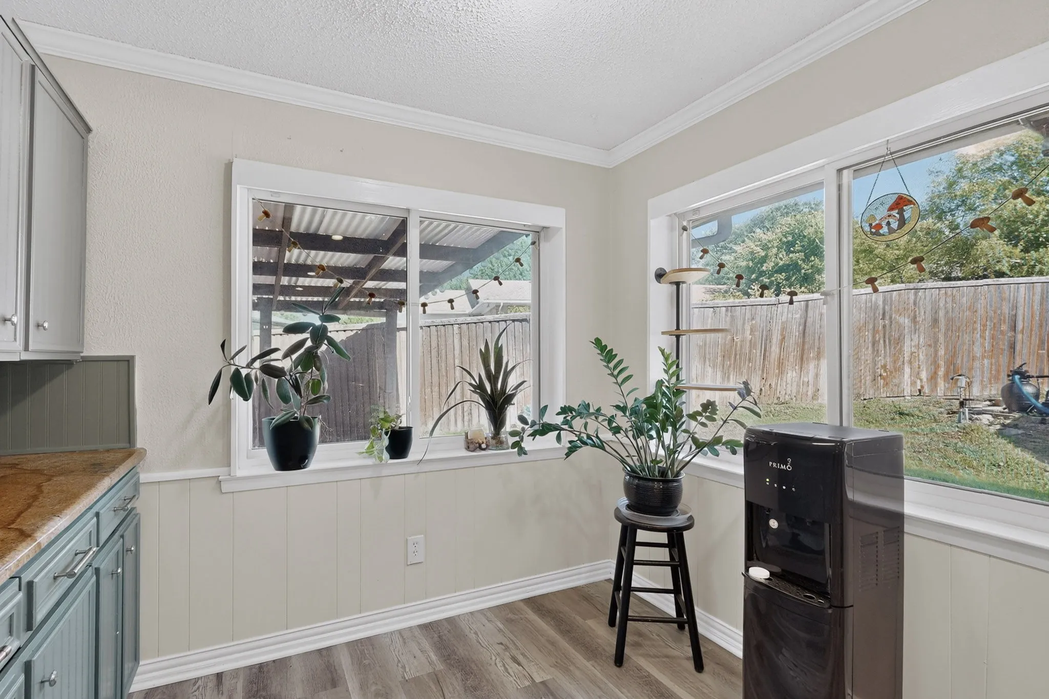 Single Family Residence For Sale in Dallas County , 1418 Stony Brook Lane, Garland, Texas 75043, 3 Bedroom, 2 Bathroom, 2 Garage spaces, 2,081 Sqft, built in 1969, mls#21406169, Real Estate Agent in Garland, Homes For Sale in Dallas county, Homes For Sale in Garland, Realtor in Garland Texas, Real Estate Brokerage Independent Realty Texas, Luminita Cordes Realtor