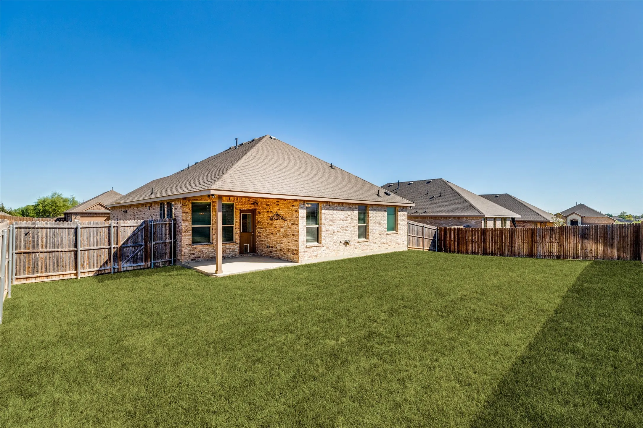 Single Family Residence For Sale in Denton County , 3437 Lauren Street, Krum, Texas 76249, 4 Bedroom, 2 Bathroom, 2 Garage spaces, 1,837 Sqft, built in 2019, mls#21407866, Real Estate Agent in Krum, Homes For Sale in Denton county, Homes For Sale in Krum, Realtor in Krum Texas, Real Estate Brokerage Independent Realty Texas, Luminita Cordes Realtor