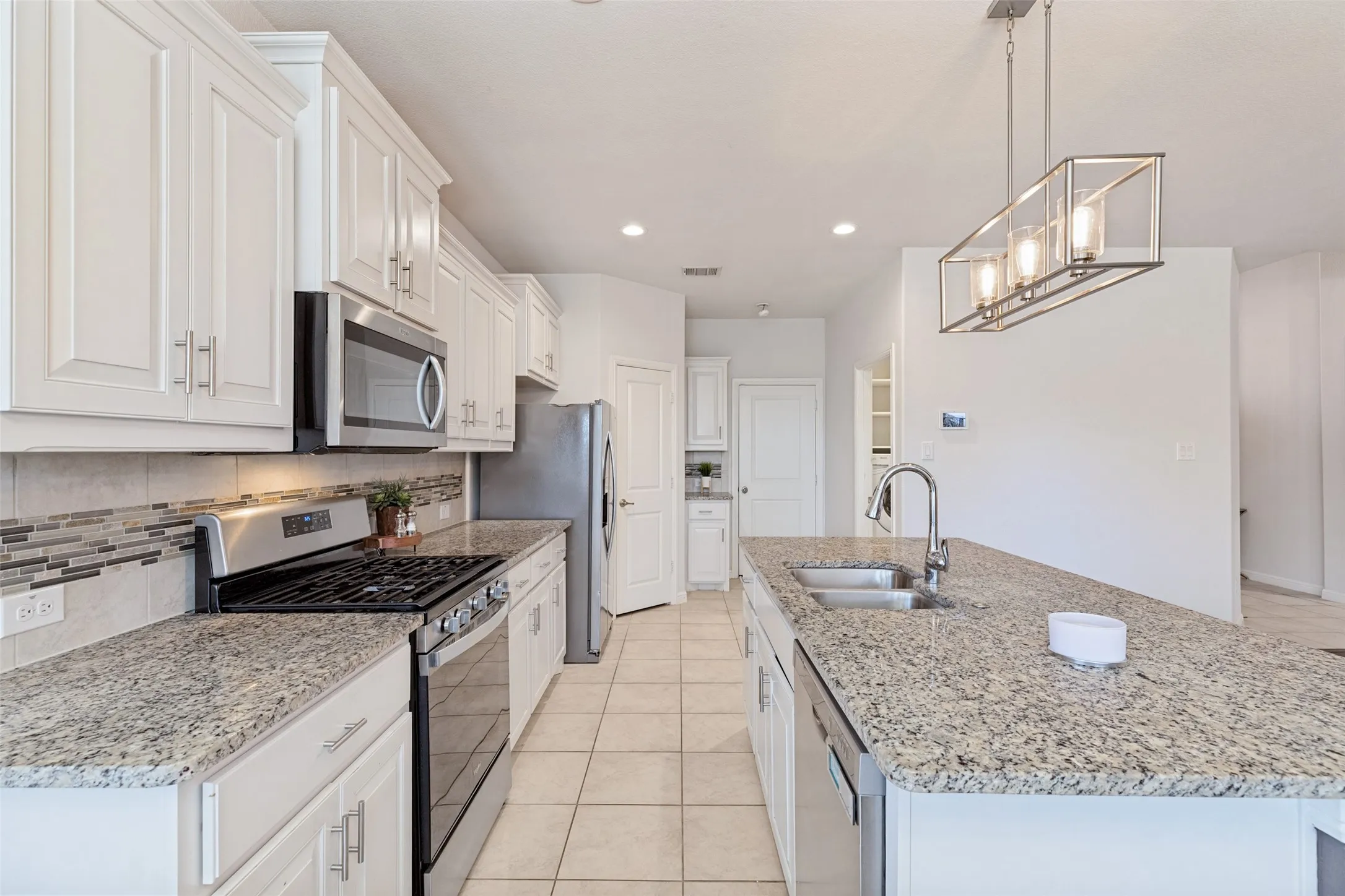 Single Family Residence For Sale in Denton County , 3437 Lauren Street, Krum, Texas 76249, 4 Bedroom, 2 Bathroom, 2 Garage spaces, 1,837 Sqft, built in 2019, mls#21407866, Real Estate Agent in Krum, Homes For Sale in Denton county, Homes For Sale in Krum, Realtor in Krum Texas, Real Estate Brokerage Independent Realty Texas, Luminita Cordes Realtor