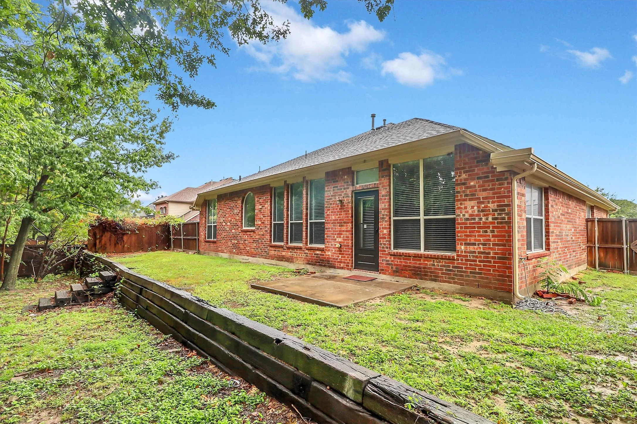 Single Family Residence For Sale in Dallas County , 6710 Creek Bend, Rowlett, Texas 75089, 4 Bedroom, 3 Bathroom, 2 Garage spaces, 3,095 Sqft, built in 2005, mls#21407782, Real Estate Agent in Rowlett, Homes For Sale in Dallas county, Homes For Sale in Rowlett, Realtor in Rowlett Texas, Real Estate Brokerage Independent Realty Texas, Luminita Cordes Realtor