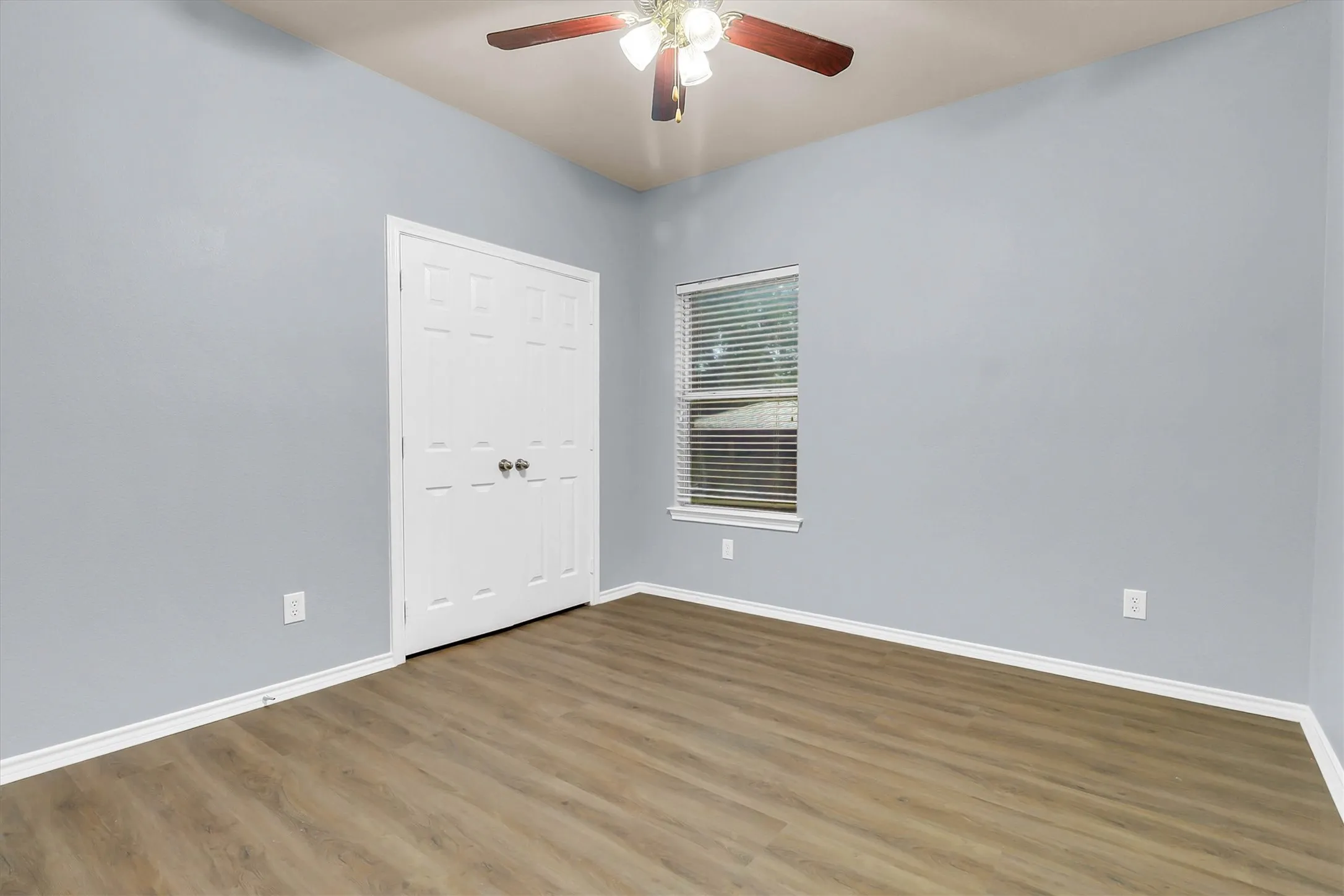 Single Family Residence For Sale in Dallas County , 6710 Creek Bend, Rowlett, Texas 75089, 4 Bedroom, 3 Bathroom, 2 Garage spaces, 3,095 Sqft, built in 2005, mls#21407782, Real Estate Agent in Rowlett, Homes For Sale in Dallas county, Homes For Sale in Rowlett, Realtor in Rowlett Texas, Real Estate Brokerage Independent Realty Texas, Luminita Cordes Realtor