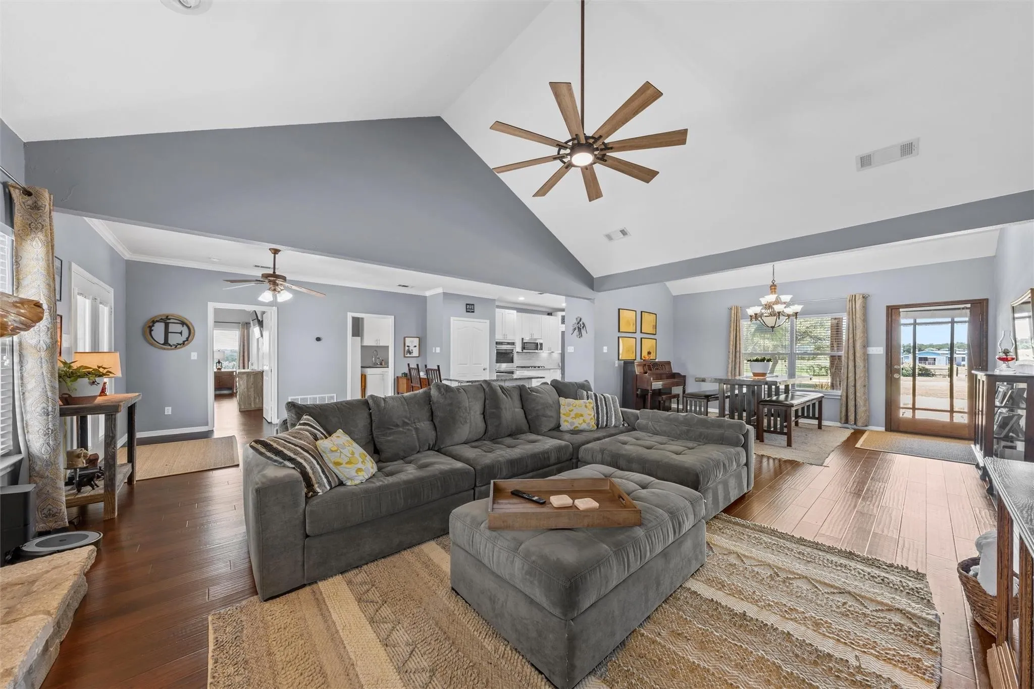 Farm For Sale in Coryell County , 1910 County Road 341, Moody, Texas 76557, 3 Bedroom, 2 Bathroom, Garage spaces, 2,392 Sqft, built in 2003, mls#21406769, Real Estate Agent in Moody, Homes For Sale in Coryell county, Homes For Sale in Moody, Realtor in Moody Texas, Real Estate Brokerage Independent Realty Texas, Luminita Cordes Realtor