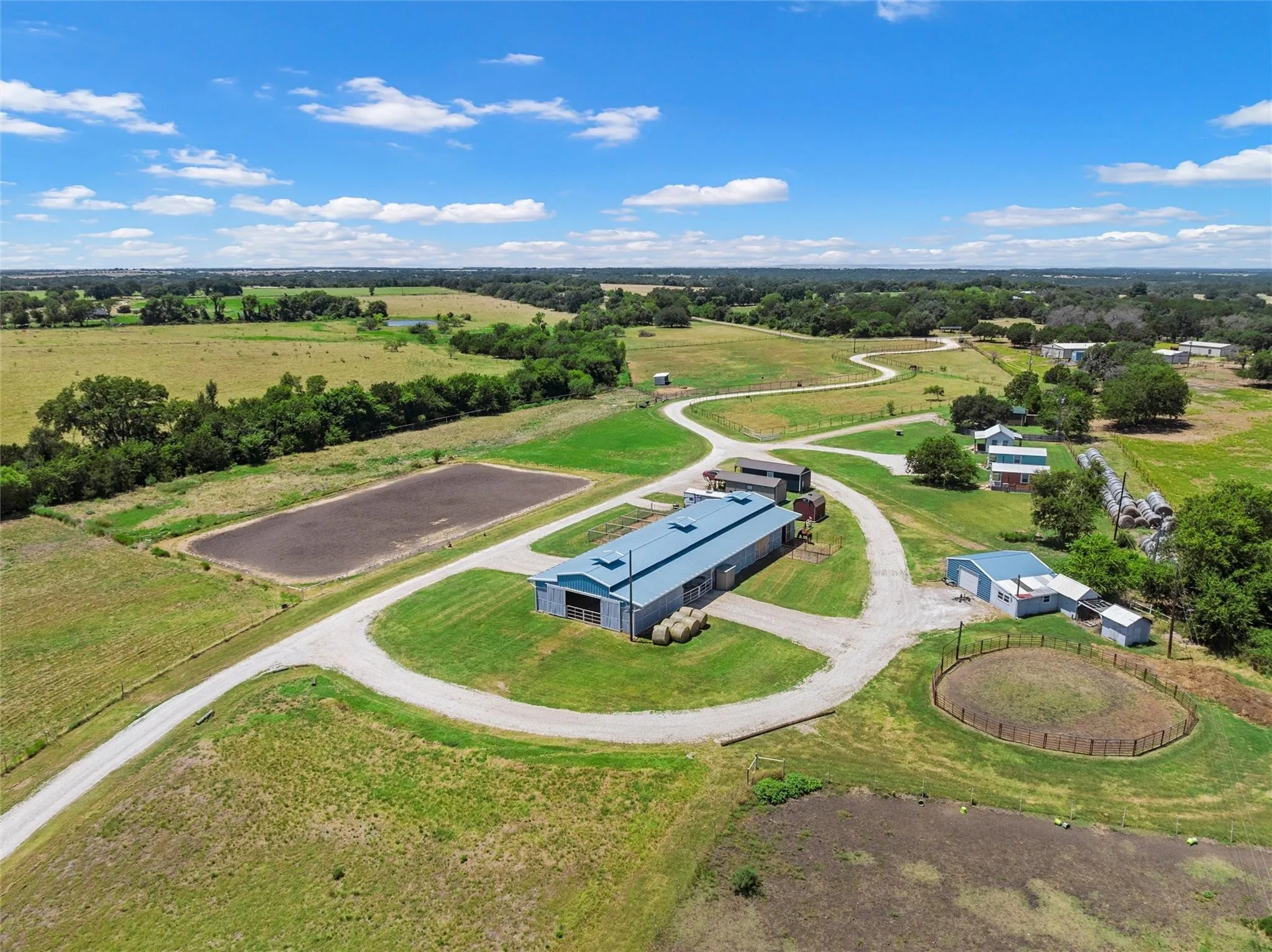 Farm For Sale in Coryell County , 1910 County Road 341, Moody, Texas 76557, 3 Bedroom, 2 Bathroom, Garage spaces, 2,392 Sqft, built in 2003, mls#21406769, Real Estate Agent in Moody, Homes For Sale in Coryell county, Homes For Sale in Moody, Realtor in Moody Texas, Real Estate Brokerage Independent Realty Texas, Luminita Cordes Realtor