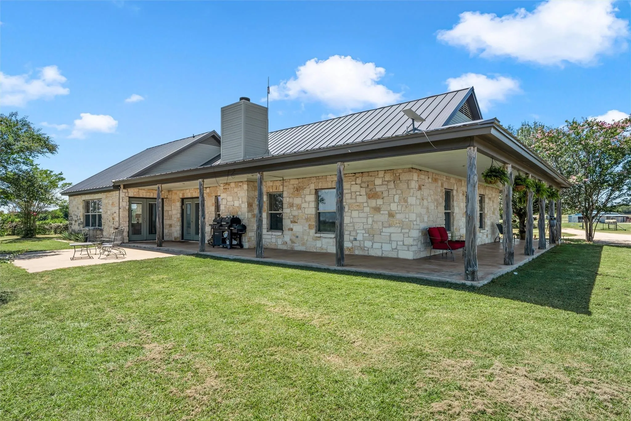 Farm For Sale in Coryell County , 1910 County Road 341, Moody, Texas 76557, 3 Bedroom, 2 Bathroom, Garage spaces, 2,392 Sqft, built in 2003, mls#21406769, Real Estate Agent in Moody, Homes For Sale in Coryell county, Homes For Sale in Moody, Realtor in Moody Texas, Real Estate Brokerage Independent Realty Texas, Luminita Cordes Realtor