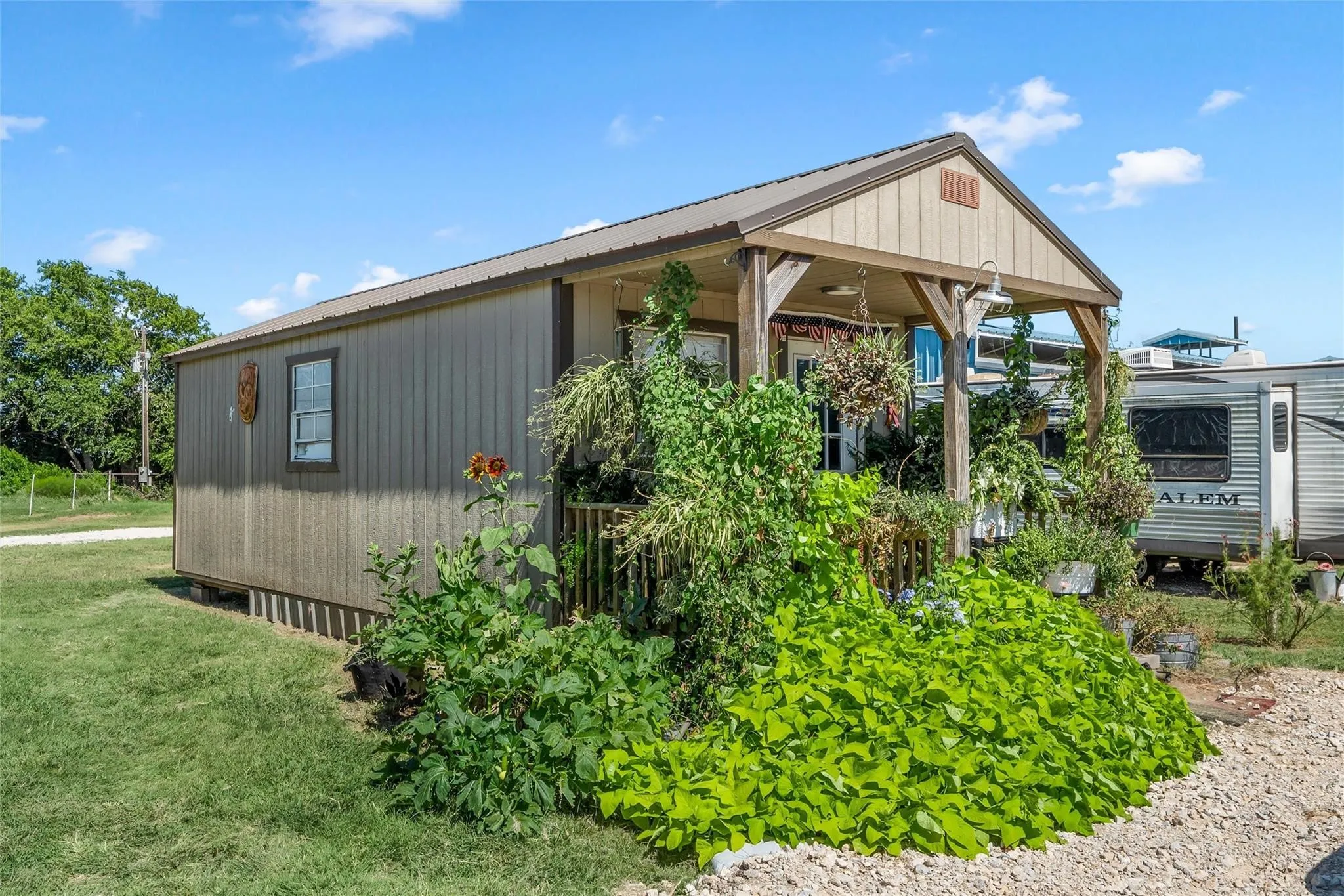Farm For Sale in Coryell County , 1910 County Road 341, Moody, Texas 76557, 3 Bedroom, 2 Bathroom, Garage spaces, 2,392 Sqft, built in 2003, mls#21406769, Real Estate Agent in Moody, Homes For Sale in Coryell county, Homes For Sale in Moody, Realtor in Moody Texas, Real Estate Brokerage Independent Realty Texas, Luminita Cordes Realtor
