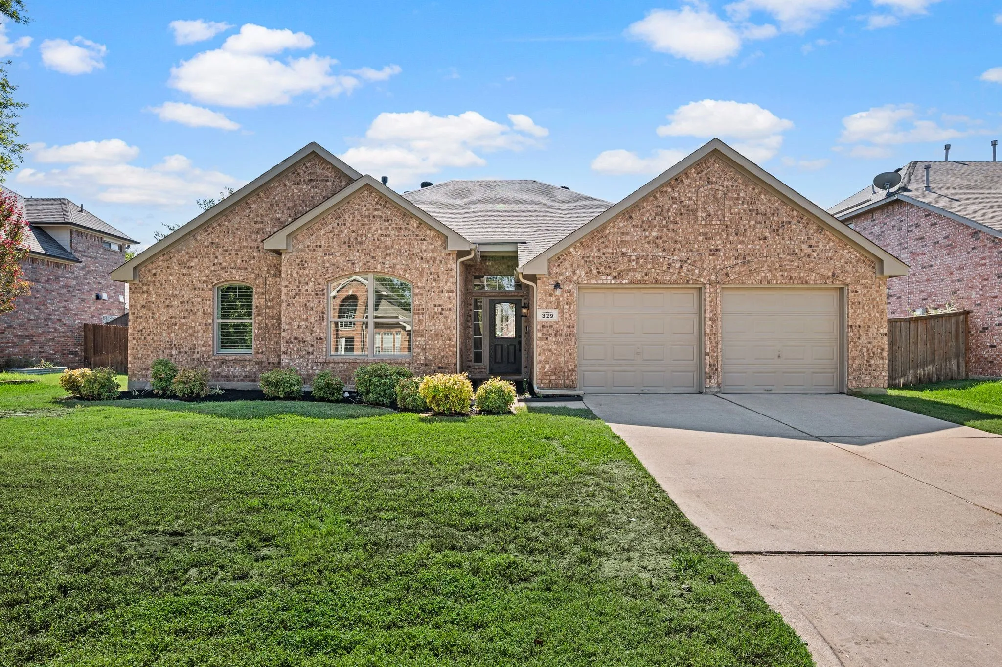 Single Family Residence For Sale in Denton County , 329 Village Trail, Trophy Club, Texas 76262, 4 Bedroom, 2 Bathroom, 2 Garage spaces, 2,320 Sqft, built in 1997, mls#21388046, Real Estate Agent in Trophy Club, Homes For Sale in Denton county, Homes For Sale in Trophy Club, Realtor in Trophy Club Texas, Real Estate Brokerage Independent Realty Texas, Luminita Cordes Realtor