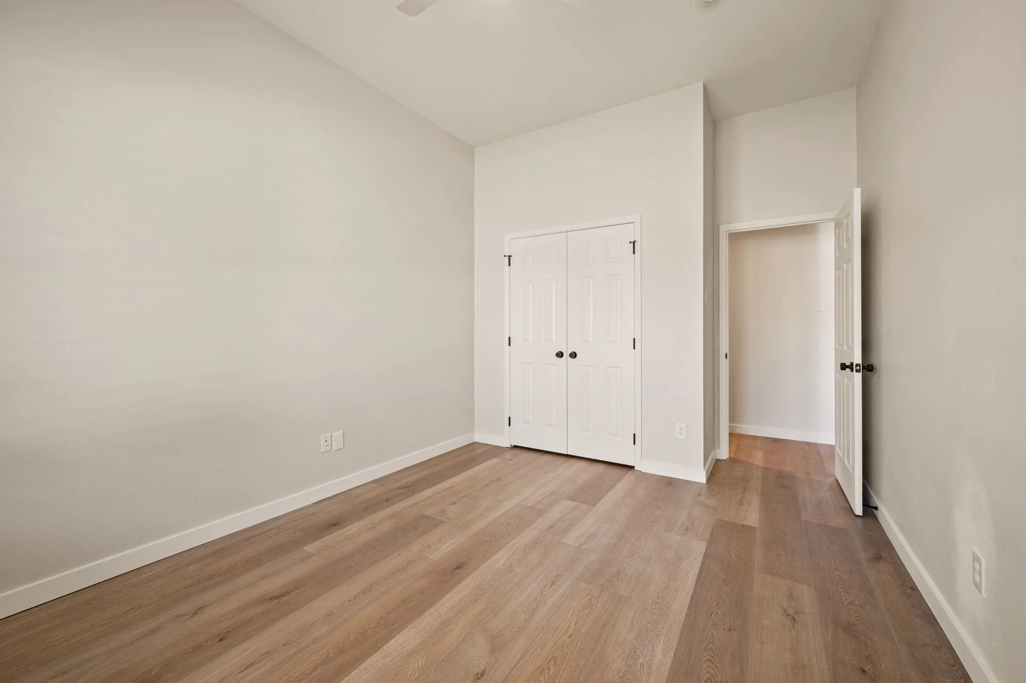 Single Family Residence For Sale in Denton County , 329 Village Trail, Trophy Club, Texas 76262, 4 Bedroom, 2 Bathroom, 2 Garage spaces, 2,320 Sqft, built in 1997, mls#21388046, Real Estate Agent in Trophy Club, Homes For Sale in Denton county, Homes For Sale in Trophy Club, Realtor in Trophy Club Texas, Real Estate Brokerage Independent Realty Texas, Luminita Cordes Realtor
