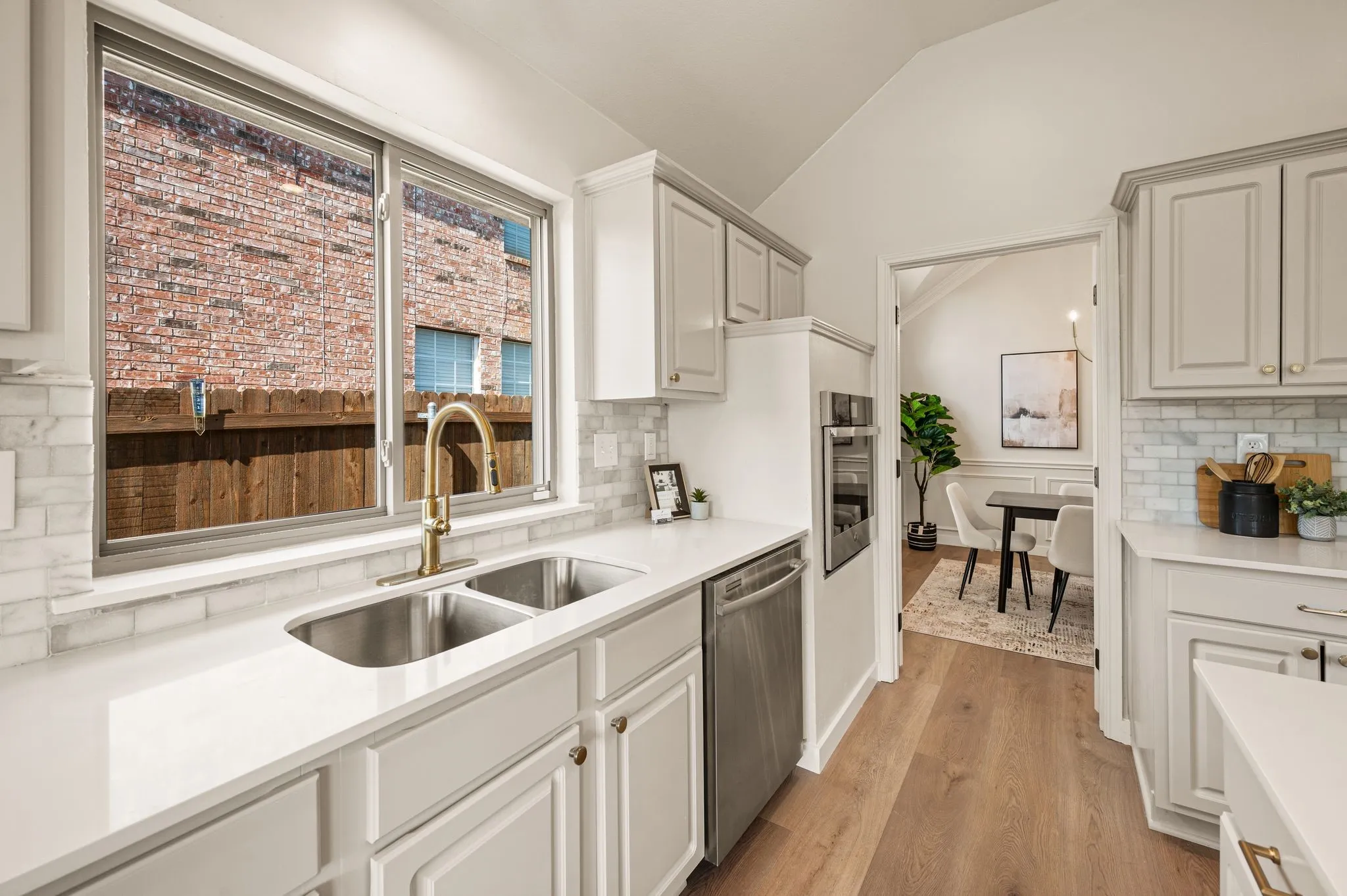 Single Family Residence For Sale in Denton County , 329 Village Trail, Trophy Club, Texas 76262, 4 Bedroom, 2 Bathroom, 2 Garage spaces, 2,320 Sqft, built in 1997, mls#21388046, Real Estate Agent in Trophy Club, Homes For Sale in Denton county, Homes For Sale in Trophy Club, Realtor in Trophy Club Texas, Real Estate Brokerage Independent Realty Texas, Luminita Cordes Realtor