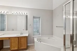 Single Family Residence For Rent in Denton County , 4471 Chandler Drive, Frisco, Texas 75034, 3 Bedroom, 2 Bathroom, 2 Garage spaces, 2,102 Sqft, built in 2003, mls#21407463, Real Estate Agent in Frisco, Homes For Rent in Denton county, Homes For Rent in Frisco, Realtor in Frisco Texas, Real Estate Brokerage Independent Realty Texas, Luminita Cordes Realtor
