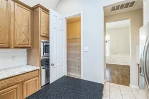 Single Family Residence For Rent in Denton County , 4471 Chandler Drive, Frisco, Texas 75034, 3 Bedroom, 2 Bathroom, 2 Garage spaces, 2,102 Sqft, built in 2003, mls#21407463, Real Estate Agent in Frisco, Homes For Rent in Denton county, Homes For Rent in Frisco, Realtor in Frisco Texas, Real Estate Brokerage Independent Realty Texas, Luminita Cordes Realtor
