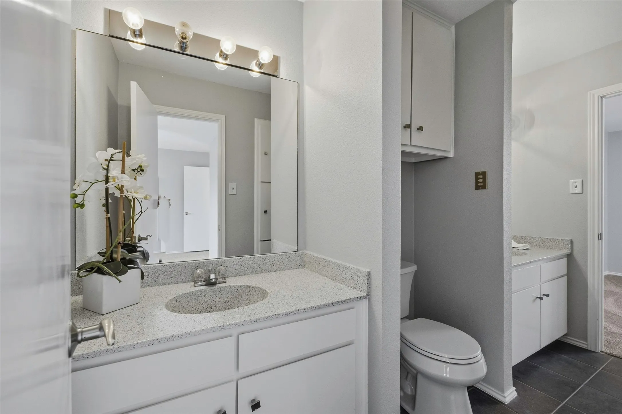 Townhouse For Sale in Tarrant County , 3409 Bristol Road, Fort Worth, Texas 76107, 3 Bedroom, 3 Bathroom, 2 Garage spaces, 2,427 Sqft, built in 1977, mls#21407826, Real Estate Agent in Fort Worth, Homes For Sale in Tarrant county, Homes For Sale in Fort Worth, Realtor in Fort Worth Texas, Real Estate Brokerage Independent Realty Texas, Luminita Cordes Realtor