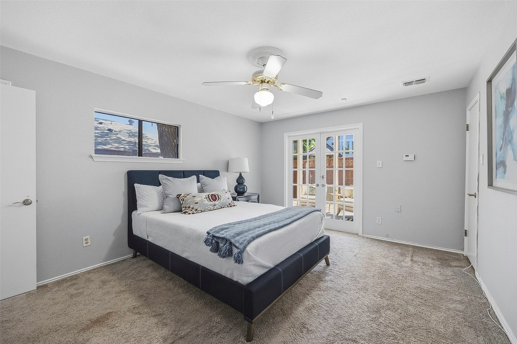 Townhouse For Sale in Tarrant County , 3409 Bristol Road, Fort Worth, Texas 76107, 3 Bedroom, 3 Bathroom, 2 Garage spaces, 2,427 Sqft, built in 1977, mls#21407826, Real Estate Agent in Fort Worth, Homes For Sale in Tarrant county, Homes For Sale in Fort Worth, Realtor in Fort Worth Texas, Real Estate Brokerage Independent Realty Texas, Luminita Cordes Realtor