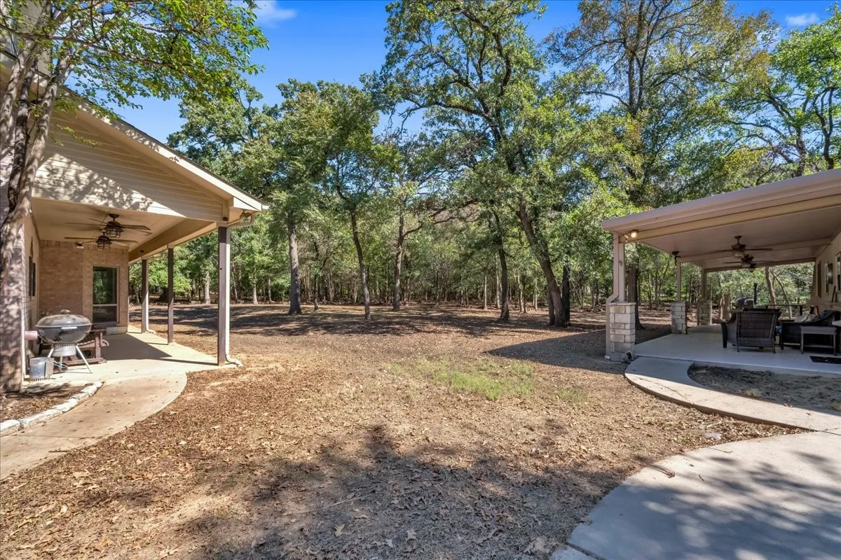 Single Family Residence For Sale in Denton County , 9645 Oak Meadow Lane, Pilot Point, Texas 76258, 4 Bedroom, 3 Bathroom, 4 Garage spaces, 2,933 Sqft, built in 1999, mls#21407827, Real Estate Agent in Pilot Point, Homes For Sale in Denton county, Homes For Sale in Pilot Point, Realtor in Pilot Point Texas, Real Estate Brokerage Independent Realty Texas, Luminita Cordes Realtor