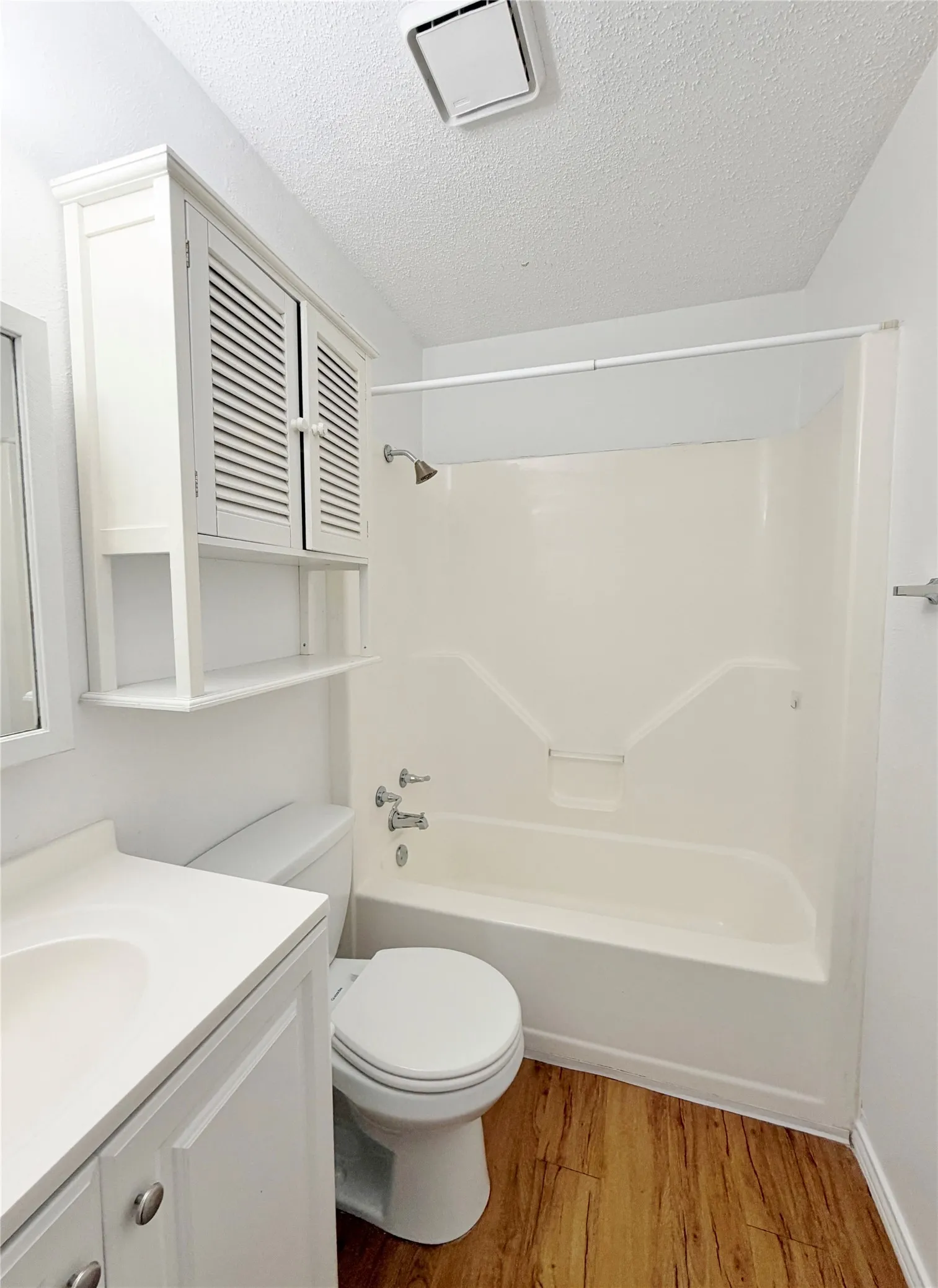 Single Family Residence For Rent in Dallas County , 3914 William Street, Sachse, Texas 75048, 4 Bedroom, 2 Bathroom, Garage spaces, 1,342 Sqft, built in 1984, mls#21407882, Real Estate Agent in Sachse, Homes For Rent in Dallas county, Homes For Rent in Sachse, Realtor in Sachse Texas, Real Estate Brokerage Independent Realty Texas, Luminita Cordes Realtor