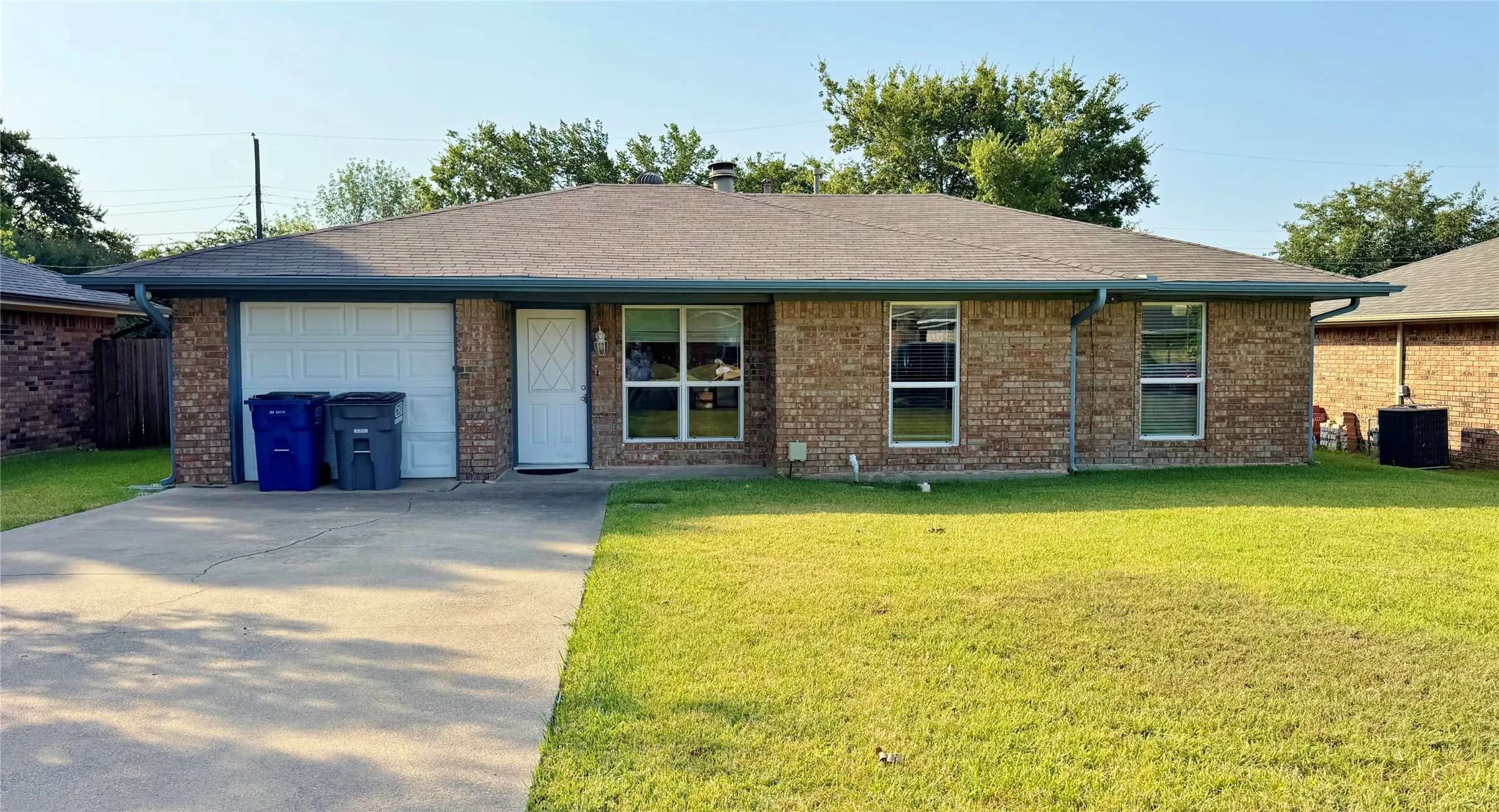 Single Family Residence For Rent in Dallas County , 3914 William Street, Sachse, Texas 75048, 4 Bedroom, 2 Bathroom, Garage spaces, 1,342 Sqft, built in 1984, mls#21407882, Real Estate Agent in Sachse, Homes For Rent in Dallas county, Homes For Rent in Sachse, Realtor in Sachse Texas, Real Estate Brokerage Independent Realty Texas, Luminita Cordes Realtor