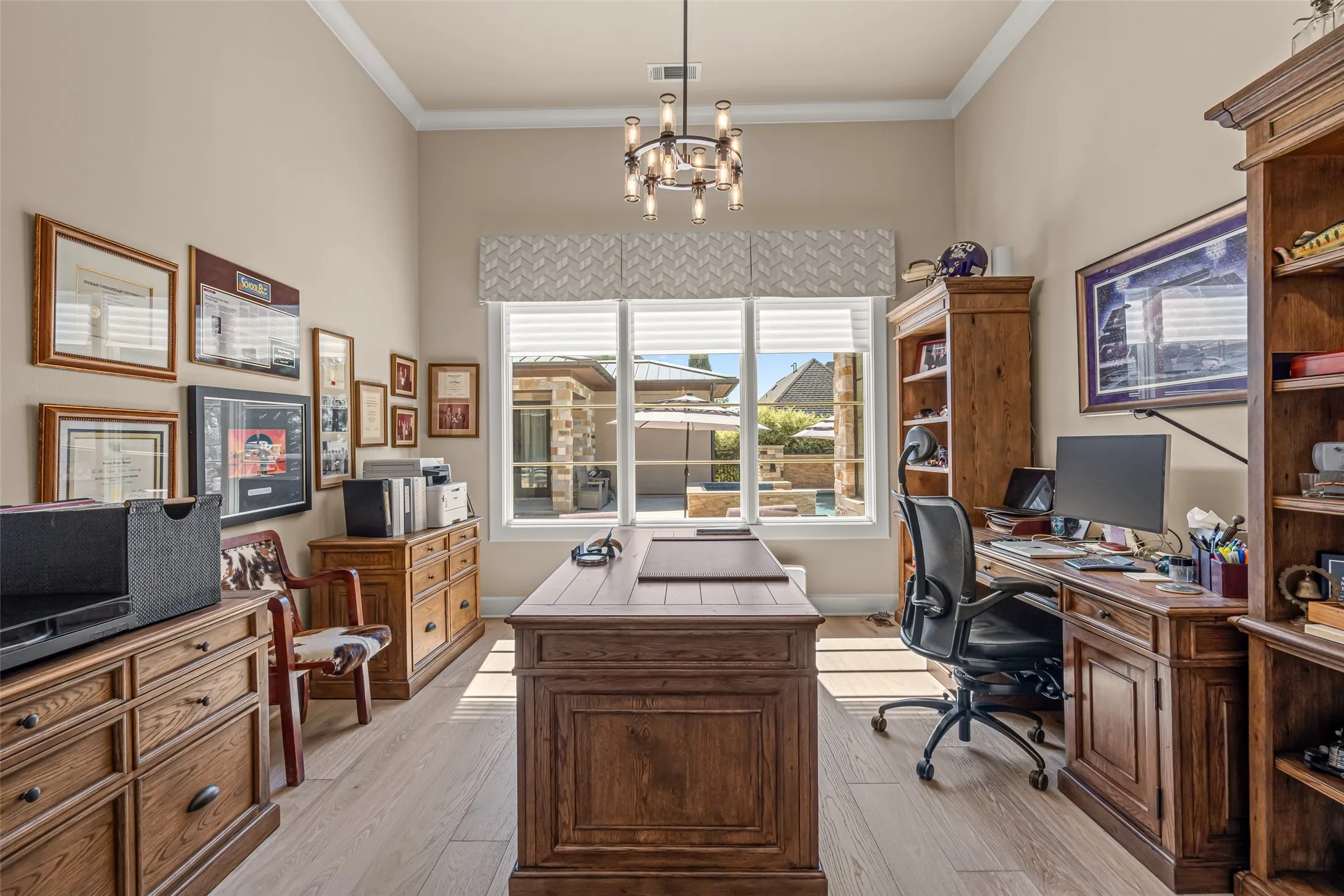 Single Family Residence For Sale in Tarrant County , 5449 Night Sage Lane, Fort Worth, Texas 76109, 5 Bedroom, 7 Bathroom, 3 Garage spaces, 5,004 Sqft, built in 2016, mls#21403840, Real Estate Agent in Fort Worth, Homes For Sale in Tarrant county, Homes For Sale in Fort Worth, Realtor in Fort Worth Texas, Real Estate Brokerage Independent Realty Texas, Luminita Cordes Realtor