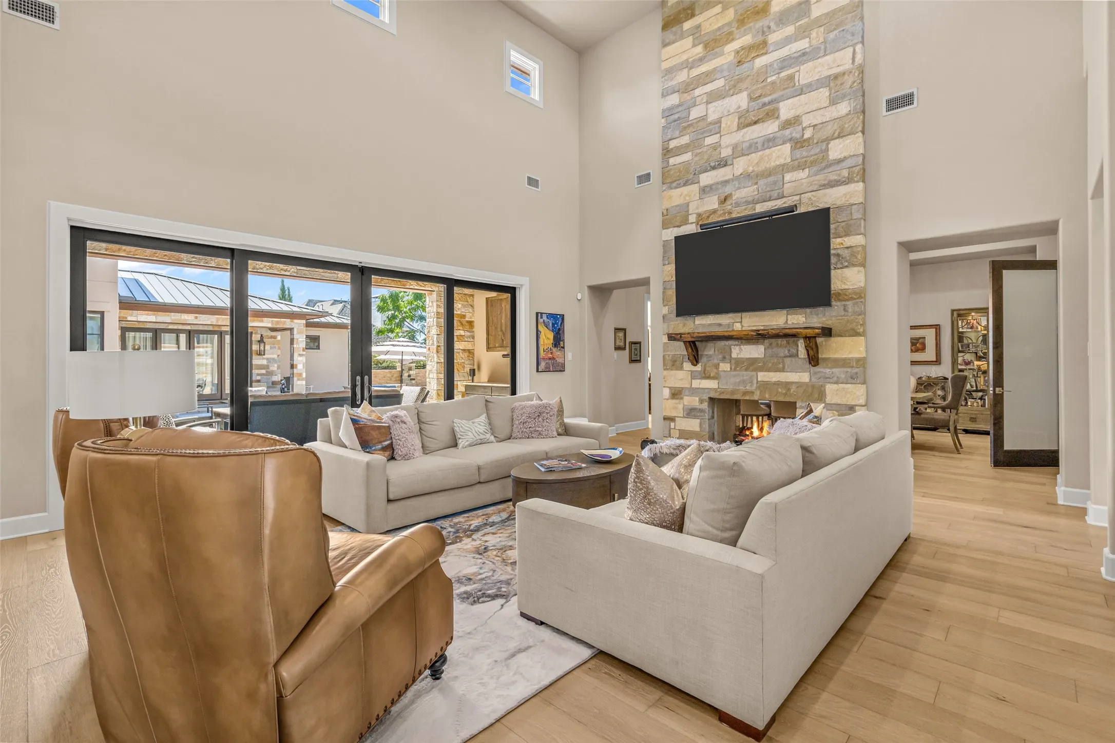 Single Family Residence For Sale in Tarrant County , 5449 Night Sage Lane, Fort Worth, Texas 76109, 5 Bedroom, 7 Bathroom, 3 Garage spaces, 5,004 Sqft, built in 2016, mls#21403840, Real Estate Agent in Fort Worth, Homes For Sale in Tarrant county, Homes For Sale in Fort Worth, Realtor in Fort Worth Texas, Real Estate Brokerage Independent Realty Texas, Luminita Cordes Realtor
