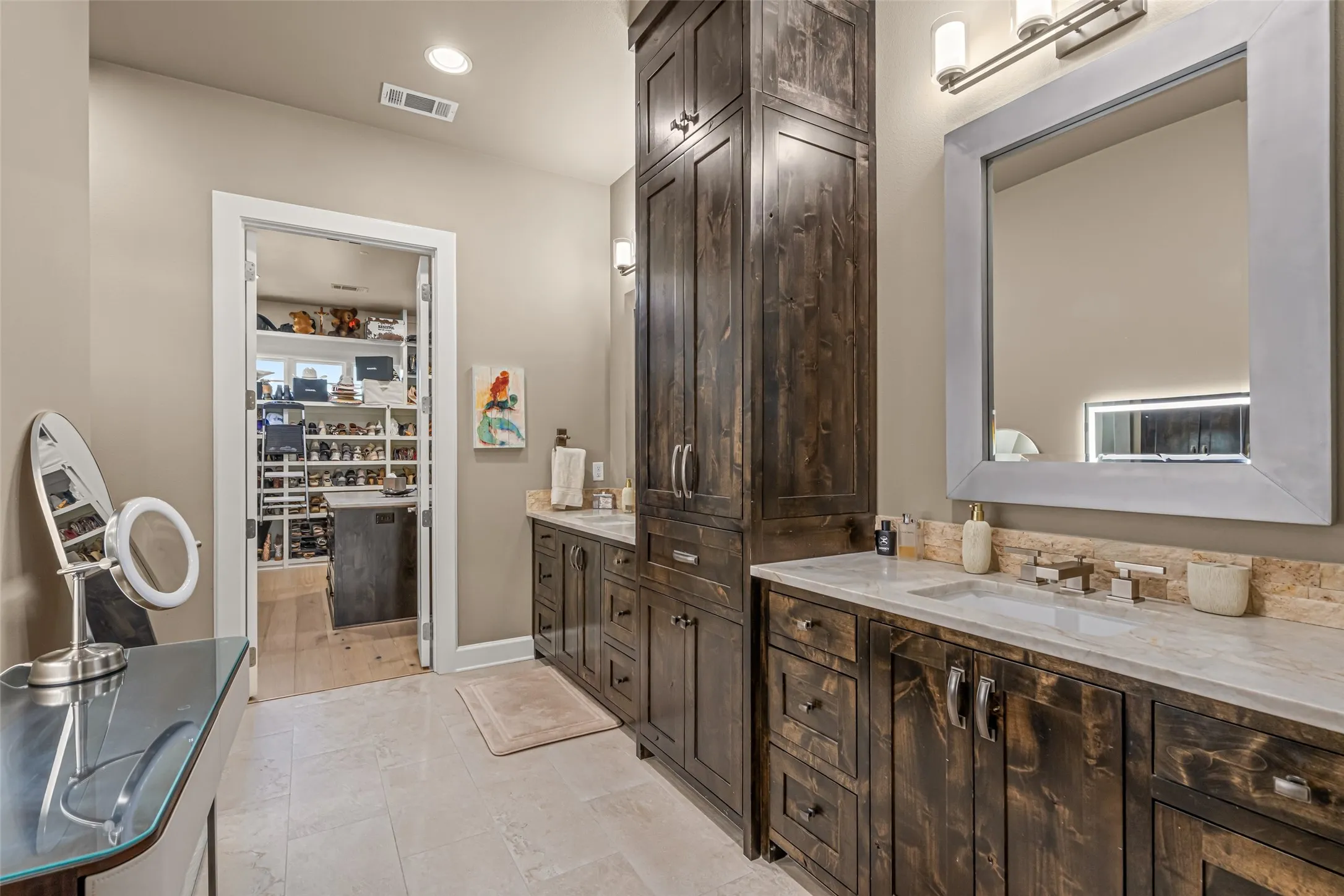 Single Family Residence For Sale in Tarrant County , 5449 Night Sage Lane, Fort Worth, Texas 76109, 5 Bedroom, 7 Bathroom, 3 Garage spaces, 5,004 Sqft, built in 2016, mls#21403840, Real Estate Agent in Fort Worth, Homes For Sale in Tarrant county, Homes For Sale in Fort Worth, Realtor in Fort Worth Texas, Real Estate Brokerage Independent Realty Texas, Luminita Cordes Realtor