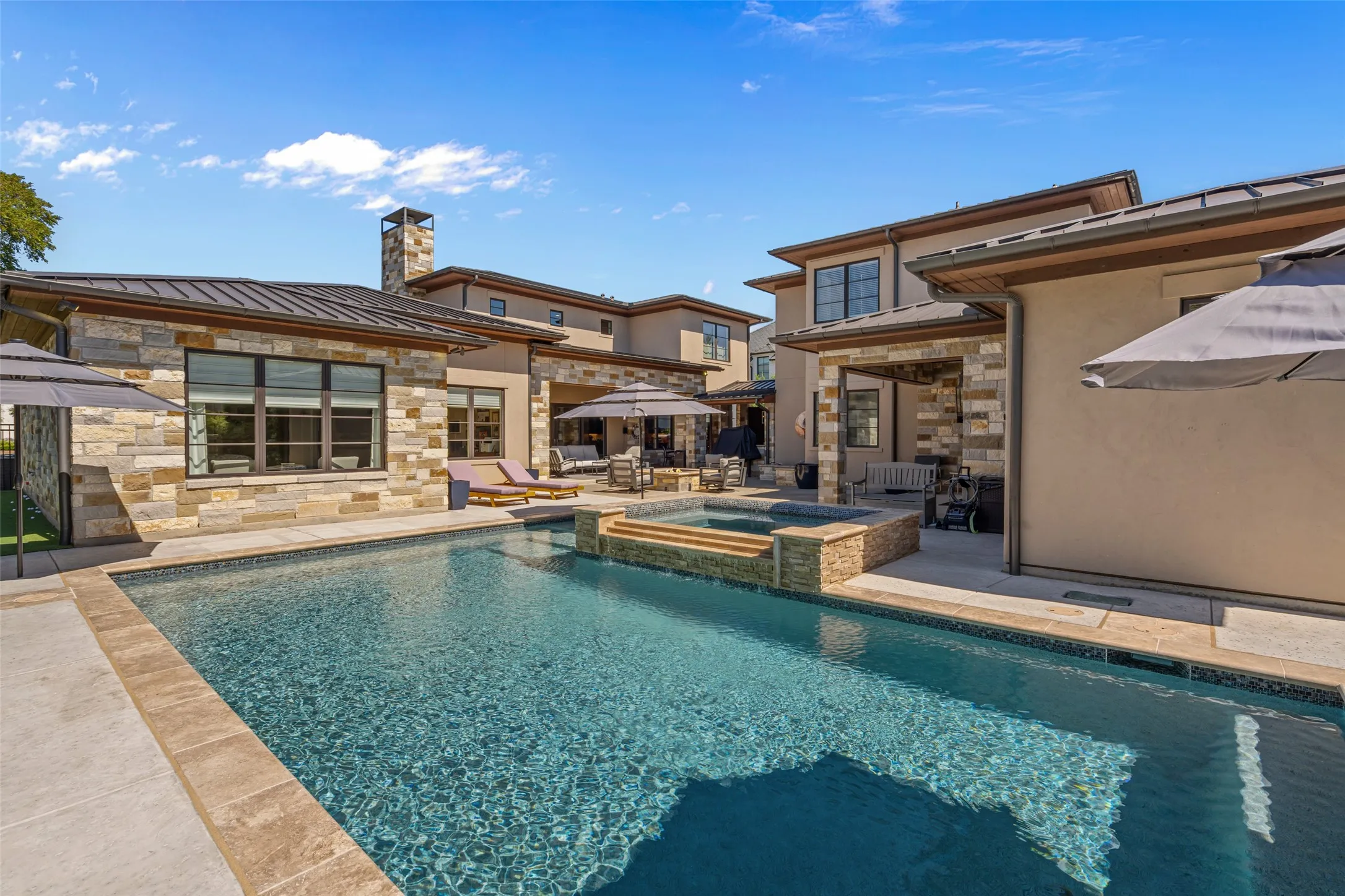 Single Family Residence For Sale in Tarrant County , 5449 Night Sage Lane, Fort Worth, Texas 76109, 5 Bedroom, 7 Bathroom, 3 Garage spaces, 5,004 Sqft, built in 2016, mls#21403840, Real Estate Agent in Fort Worth, Homes For Sale in Tarrant county, Homes For Sale in Fort Worth, Realtor in Fort Worth Texas, Real Estate Brokerage Independent Realty Texas, Luminita Cordes Realtor