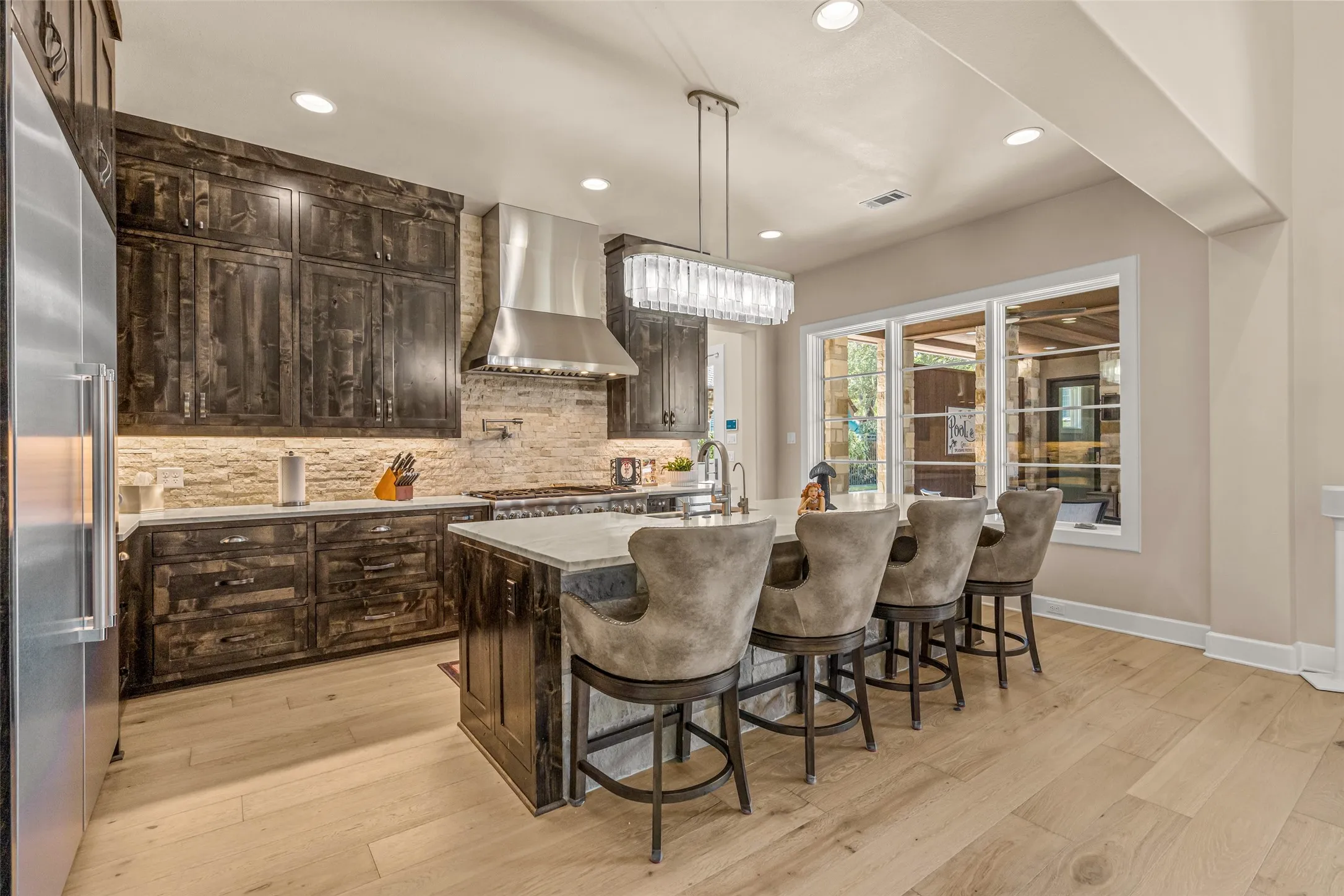 Single Family Residence For Sale in Tarrant County , 5449 Night Sage Lane, Fort Worth, Texas 76109, 5 Bedroom, 7 Bathroom, 3 Garage spaces, 5,004 Sqft, built in 2016, mls#21403840, Real Estate Agent in Fort Worth, Homes For Sale in Tarrant county, Homes For Sale in Fort Worth, Realtor in Fort Worth Texas, Real Estate Brokerage Independent Realty Texas, Luminita Cordes Realtor