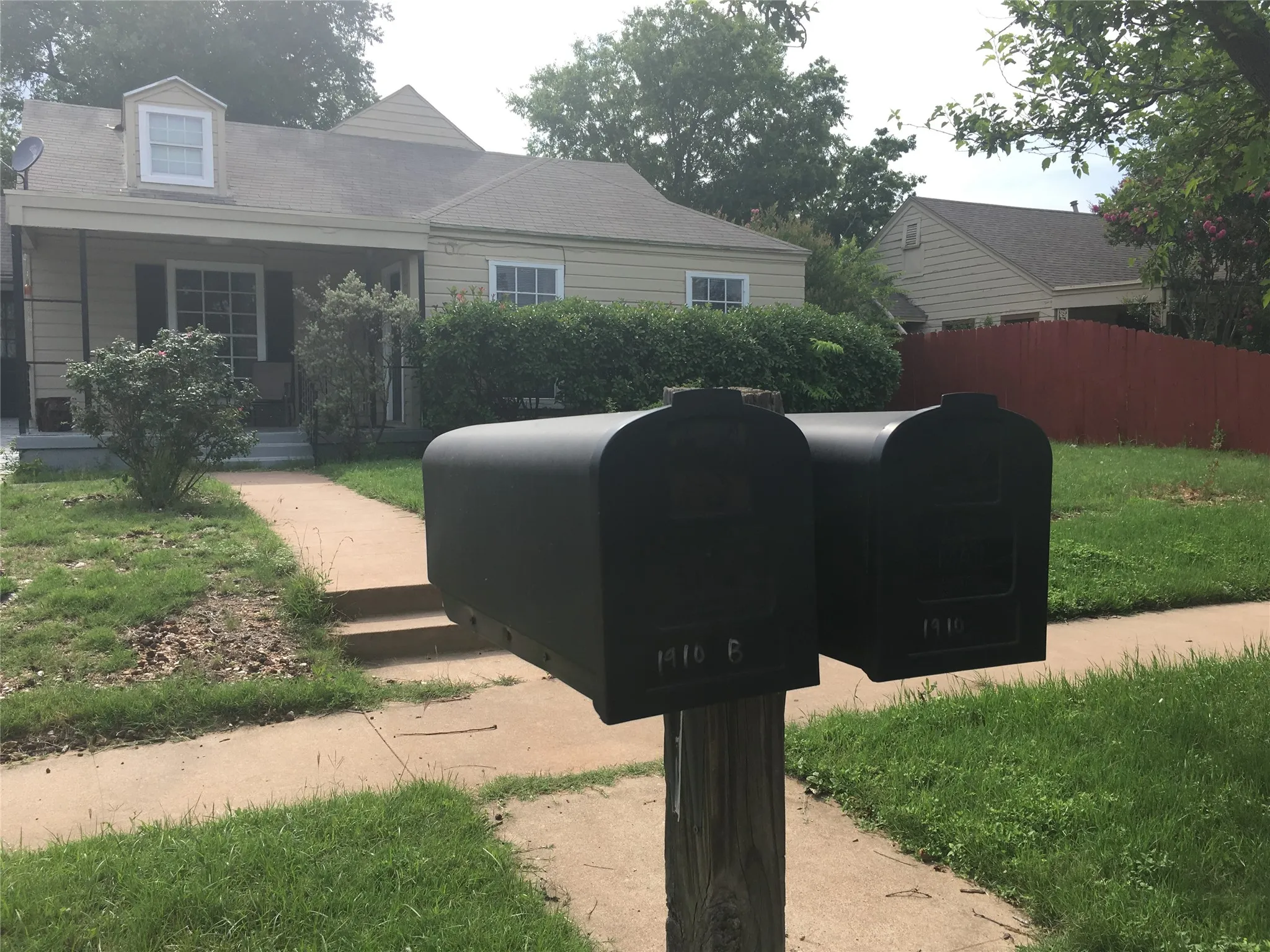Apartment For Rent in Taylor County , 1910 Chestnut Street B, Abilene, Texas 79602, 1 Bedroom, 1 Bathroom, Garage spaces, 500 Sqft, built in 1947, mls#21407885, Real Estate Agent in Abilene, Homes For Rent in Taylor county, Homes For Rent in Abilene, Realtor in Abilene Texas, Real Estate Brokerage Independent Realty Texas, Luminita Cordes Realtor
